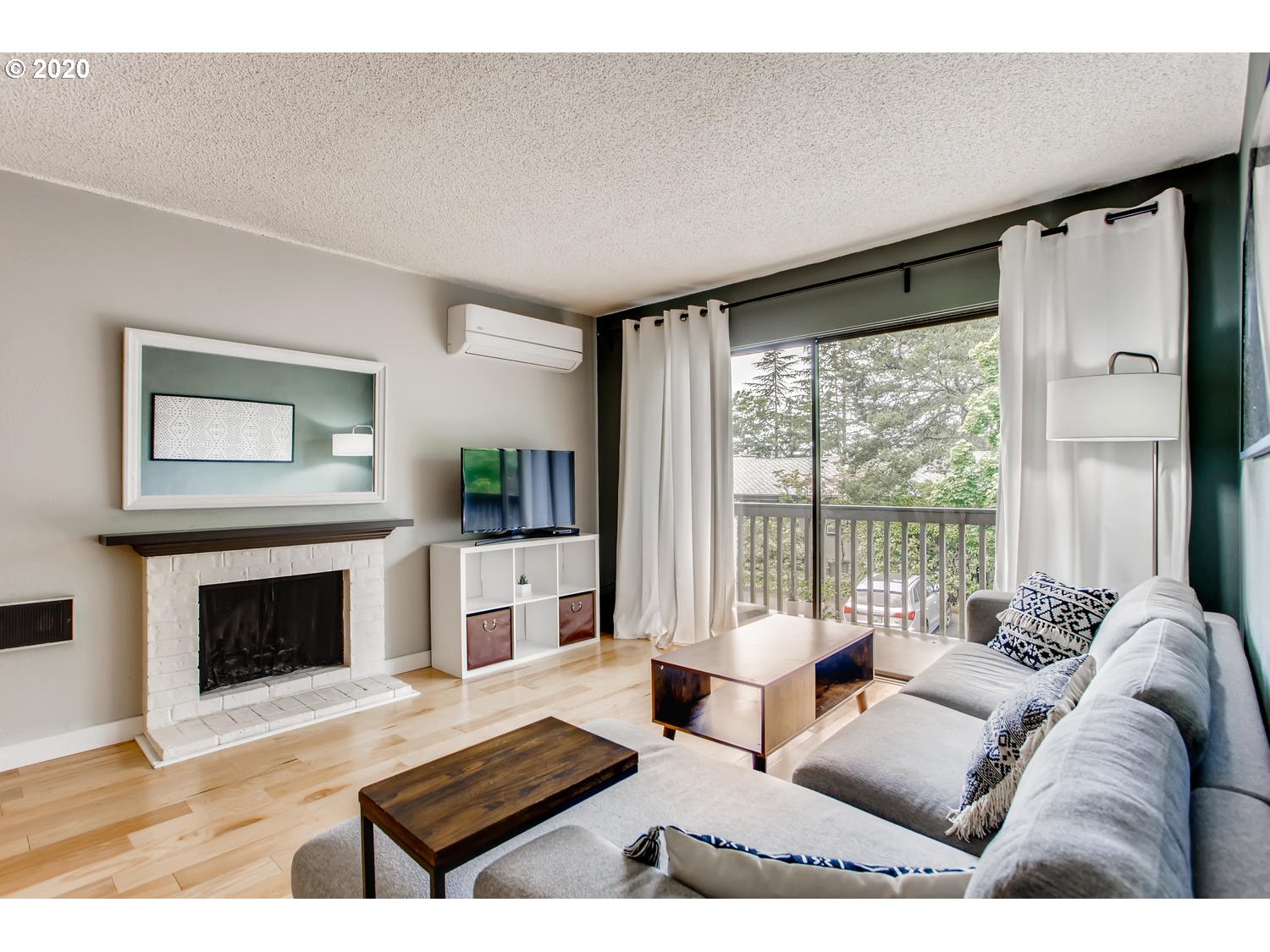 Photo #4: 20281423 Listing 