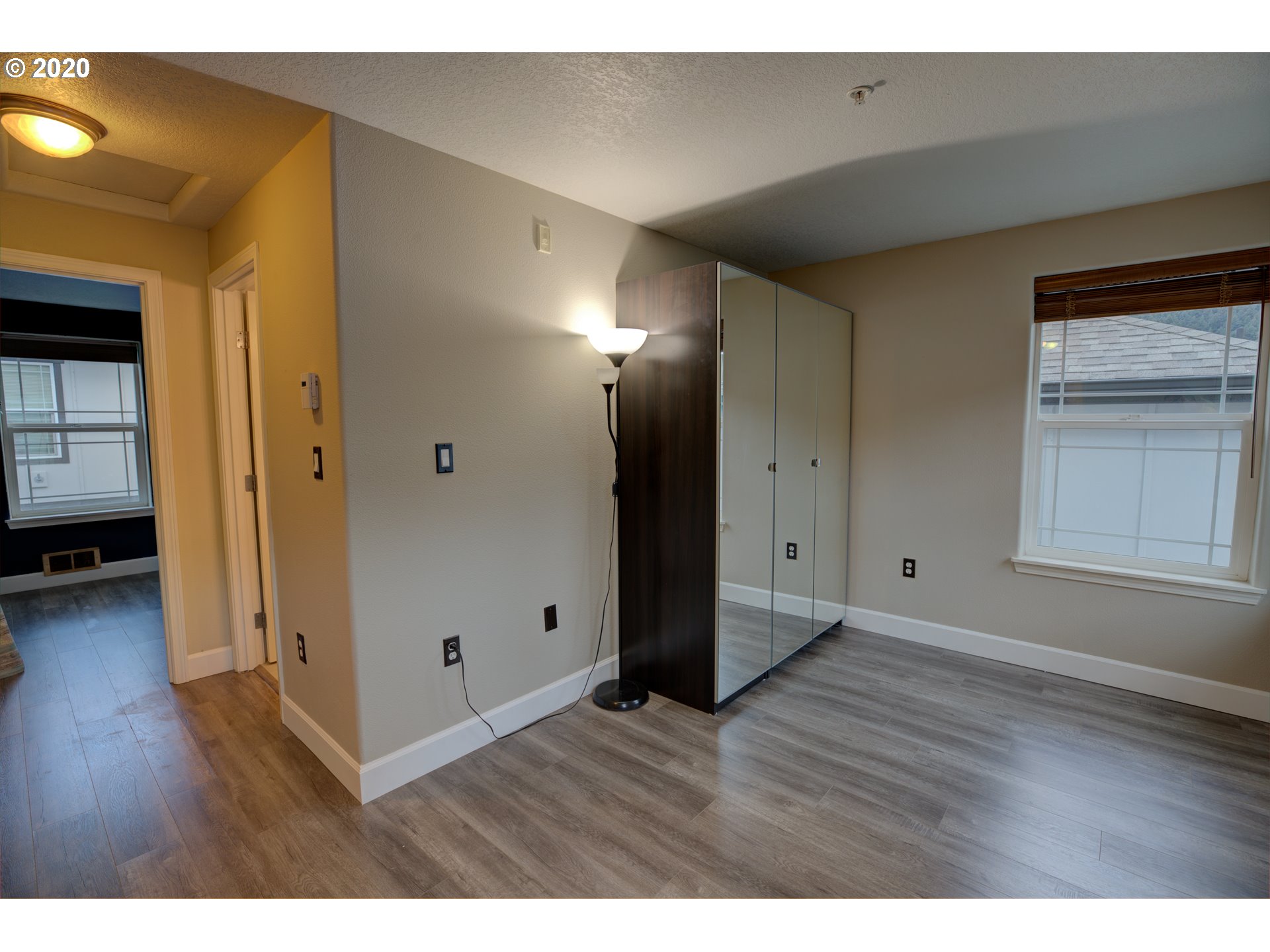 Photo #3: 20281723 Listing 