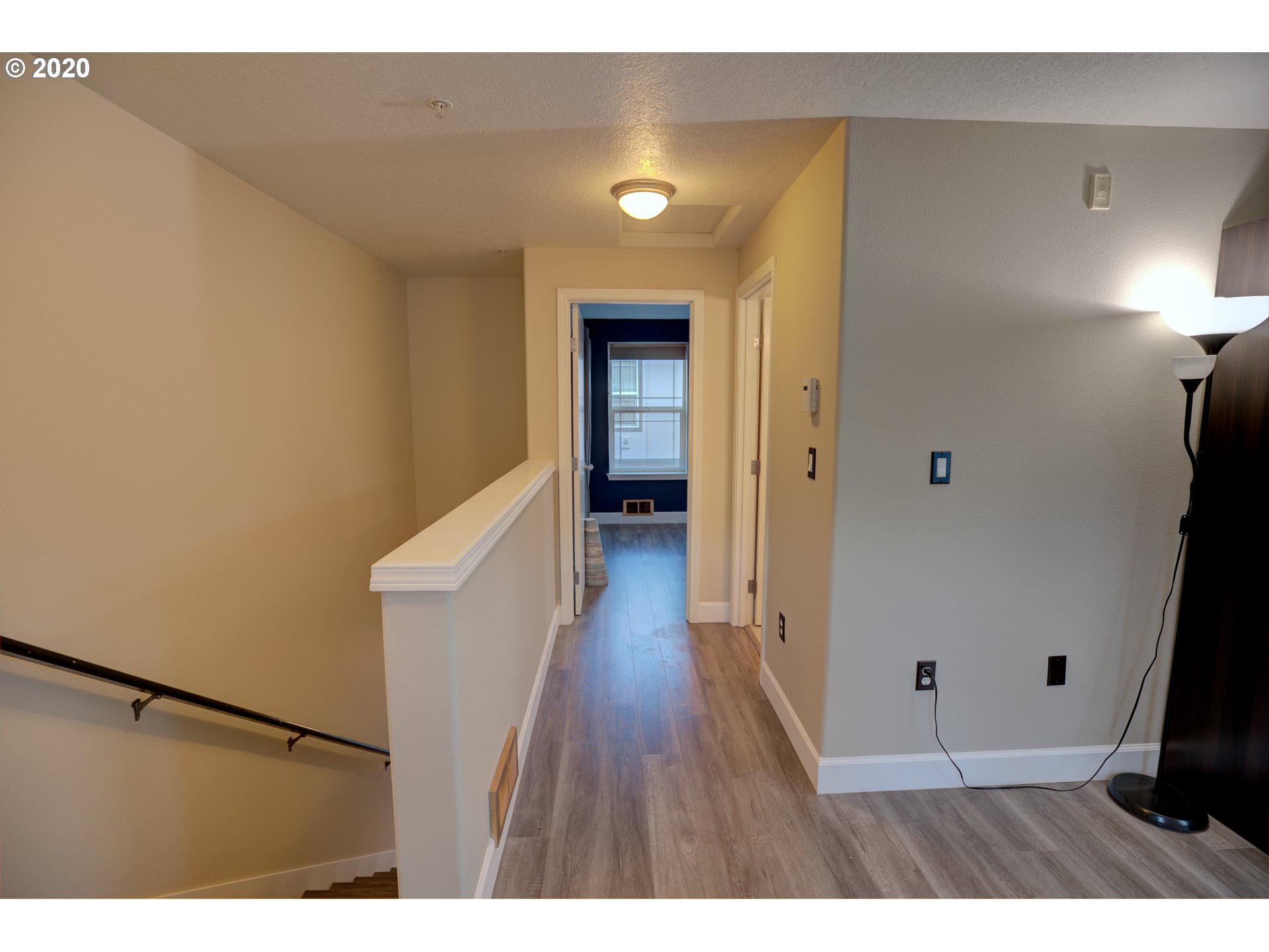 Photo #2: 20281723 Listing 