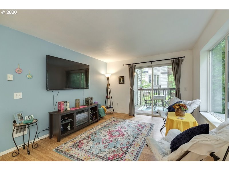 Photo #6: 20283618 Listing 