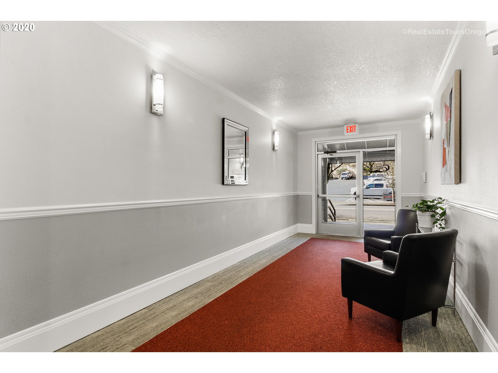 Photo #4: 20284147 Listing 