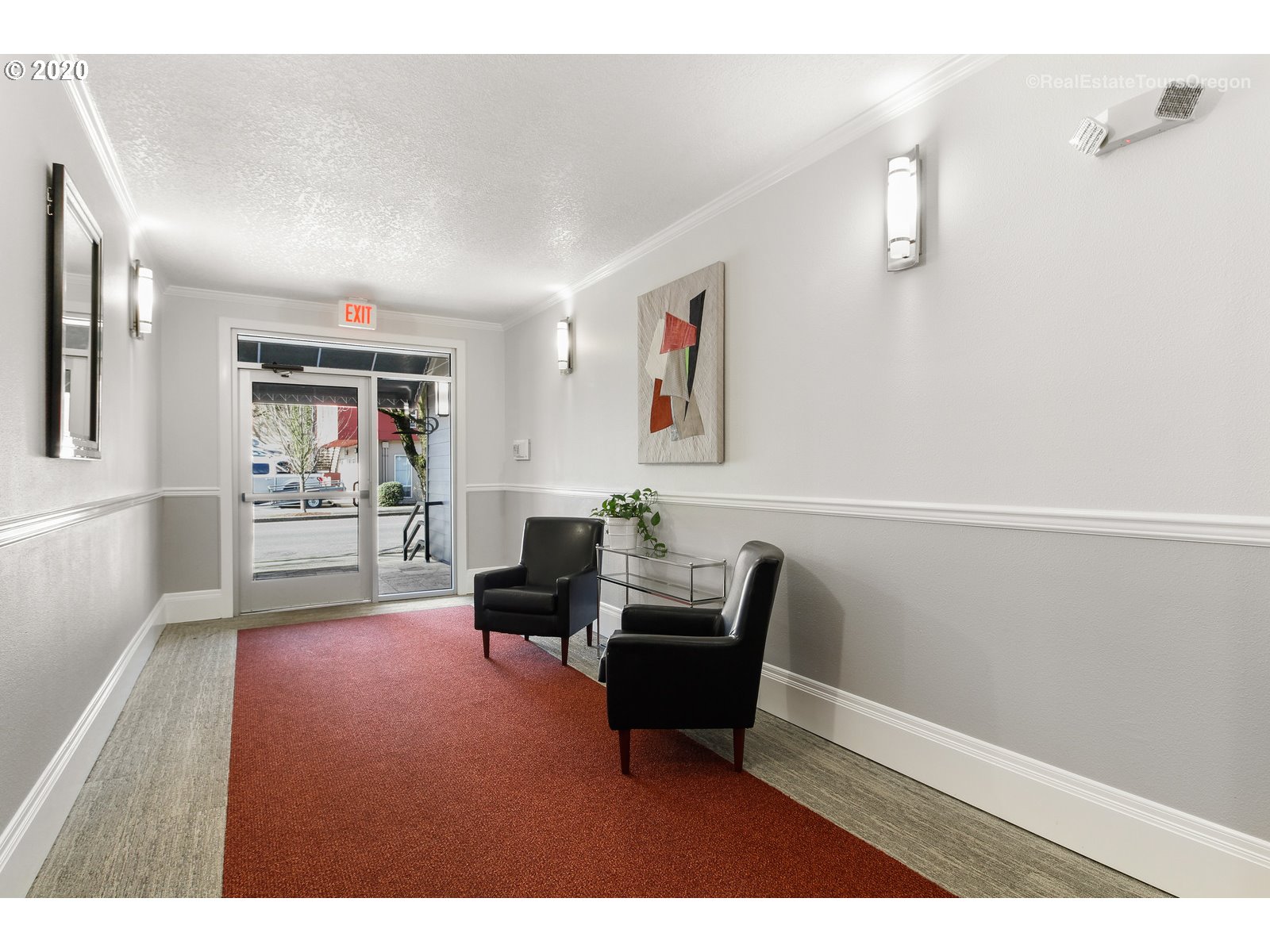 Photo #5: 20284147 Listing 