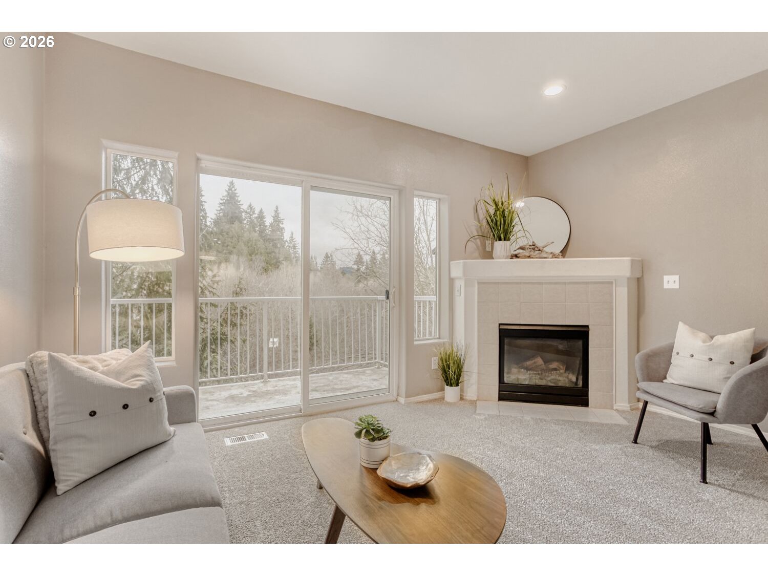 Photo #4: 202843259 Listing: Photo #4