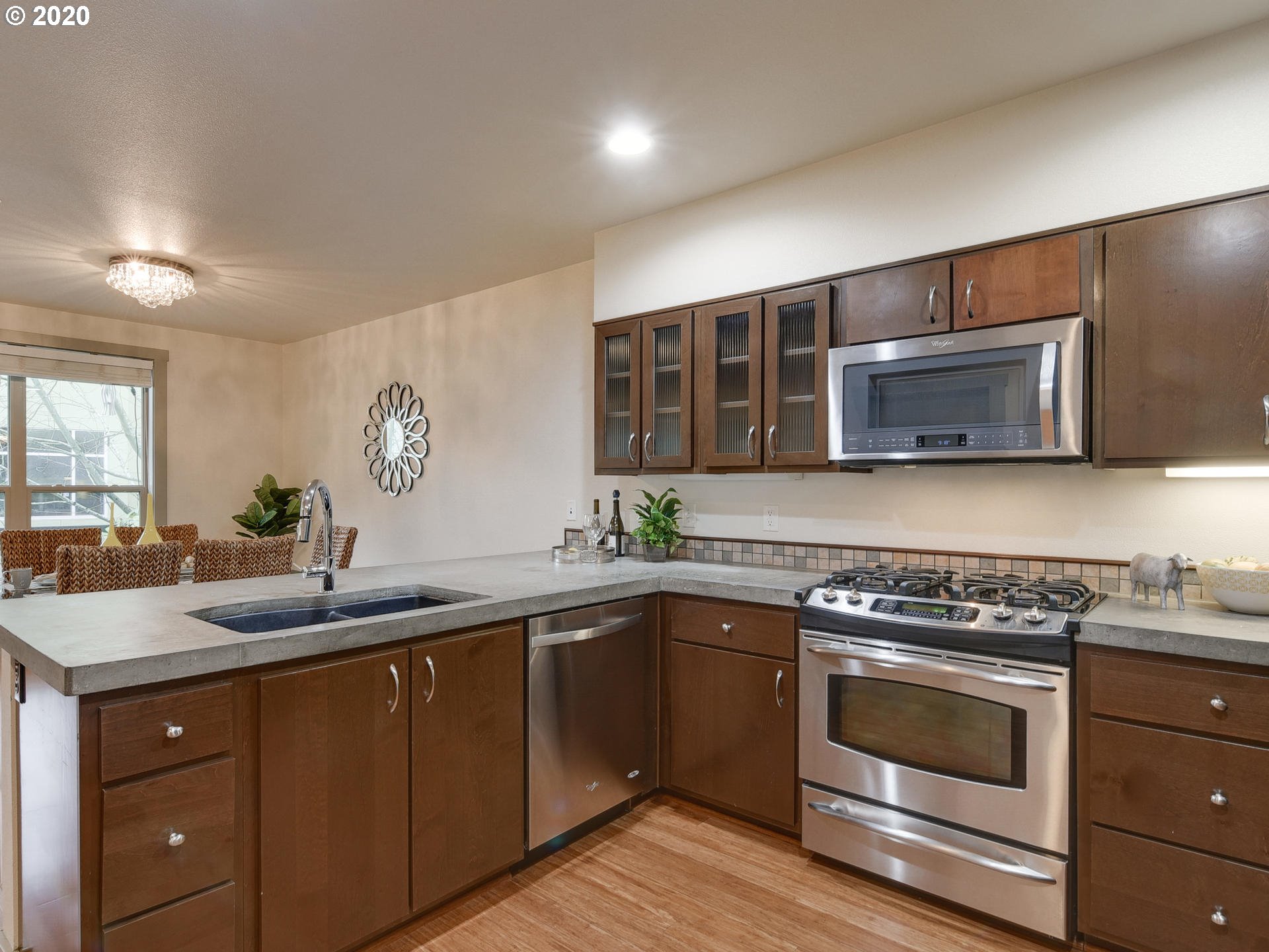 Photo #3: 20286751 Listing 