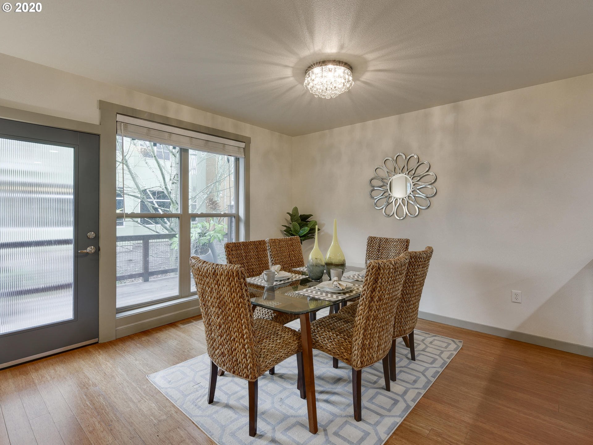 Photo #5: 20286751 Listing 