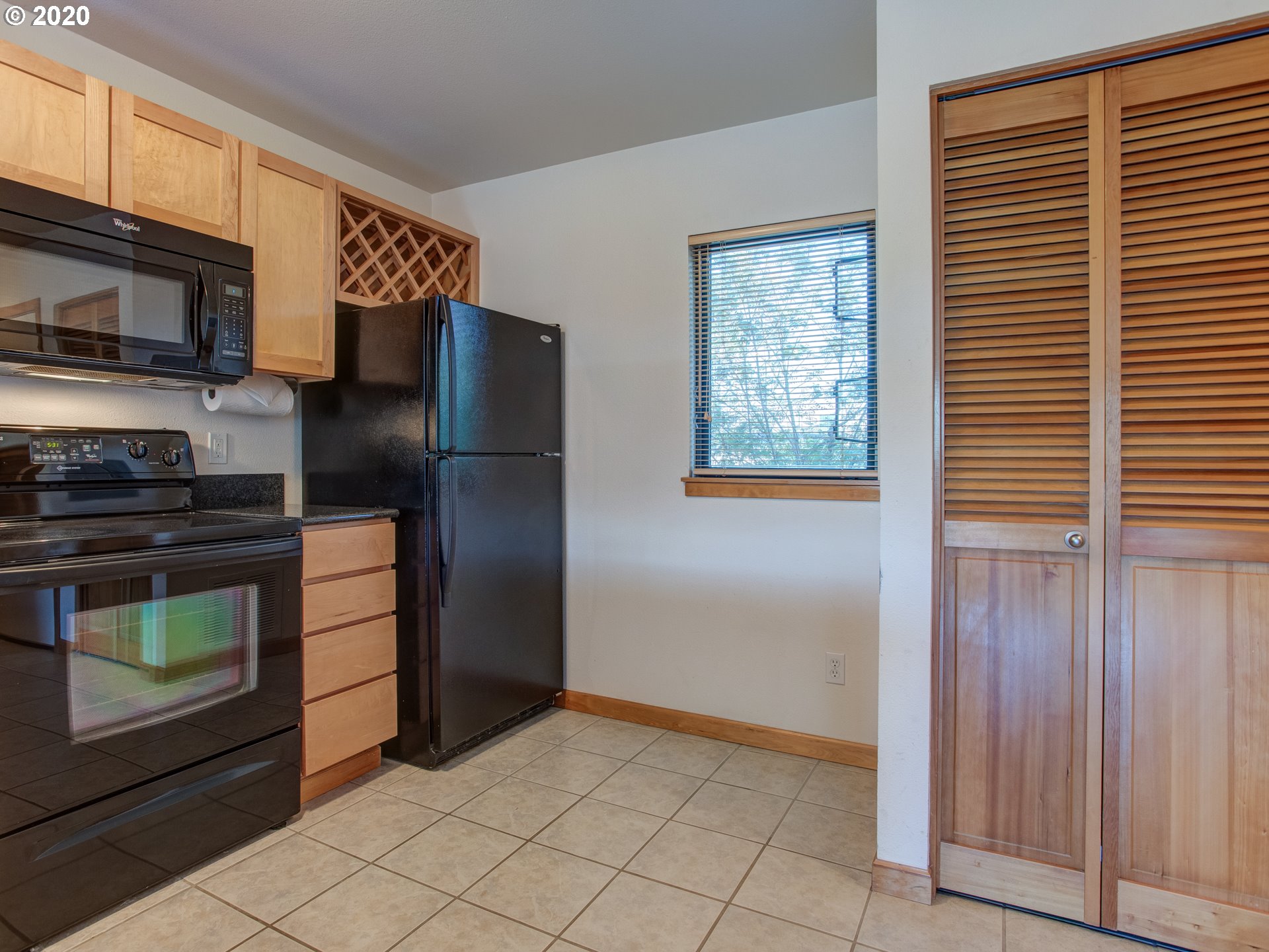 Photo #3: 20286825 Listing 
