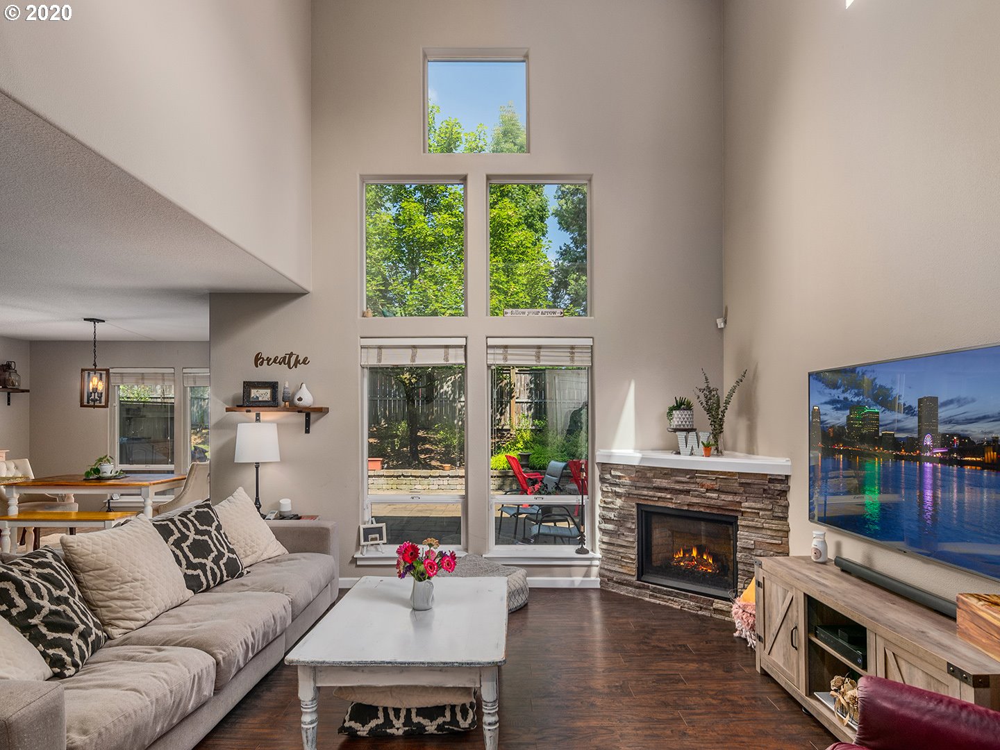 Photo #4: 20289648 Listing 