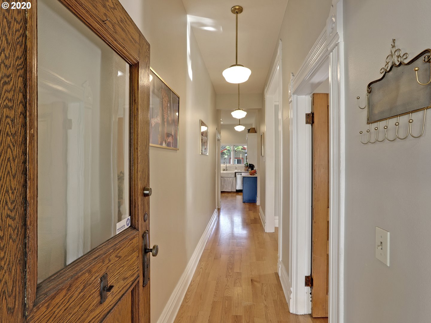 Photo #4: 20289805 Listing 