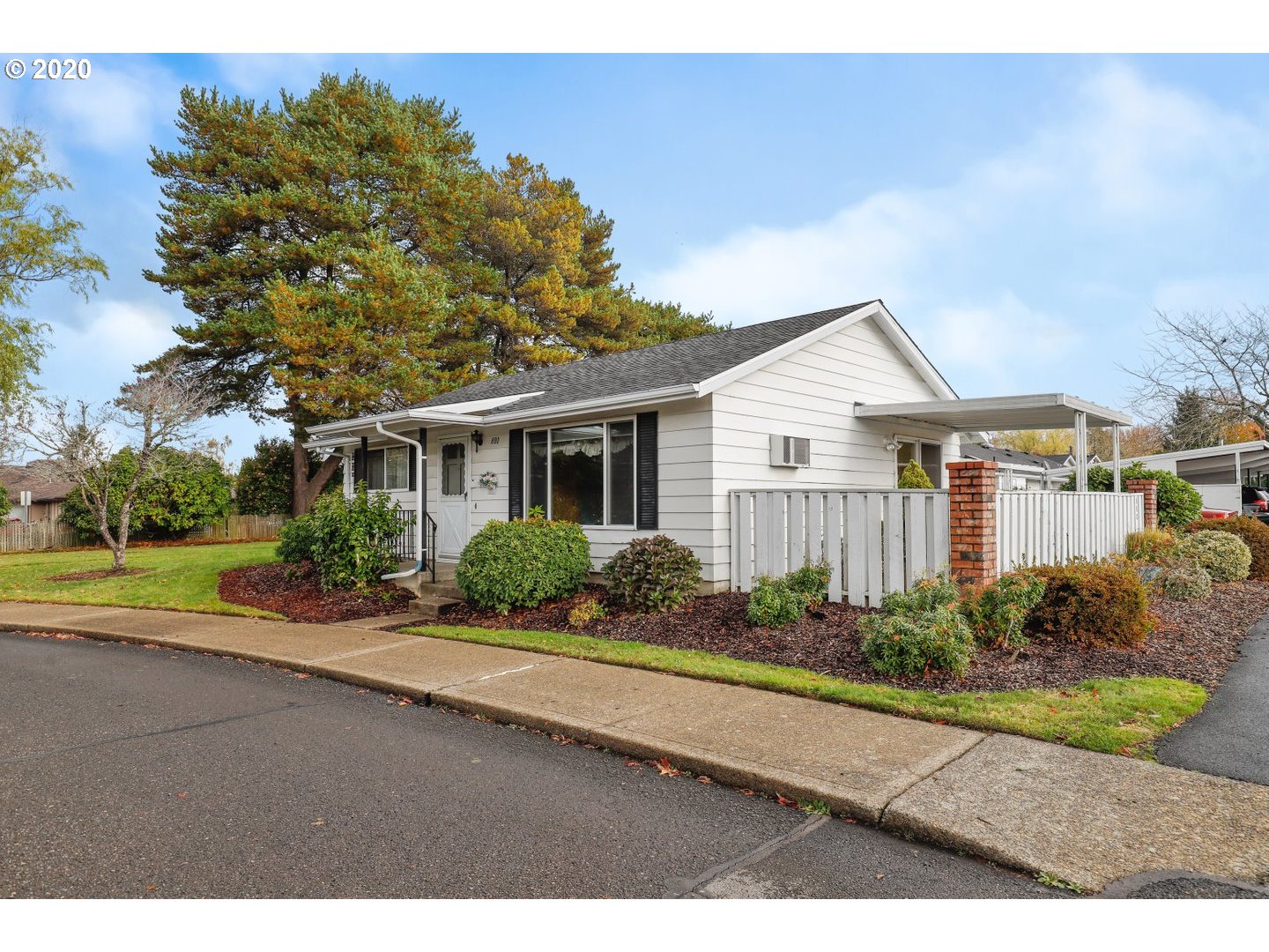 Photo #4: 20293394 Listing 