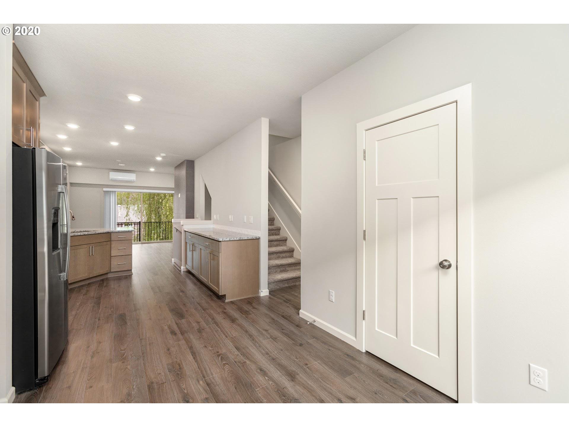 Photo #6: 20295625 Listing 