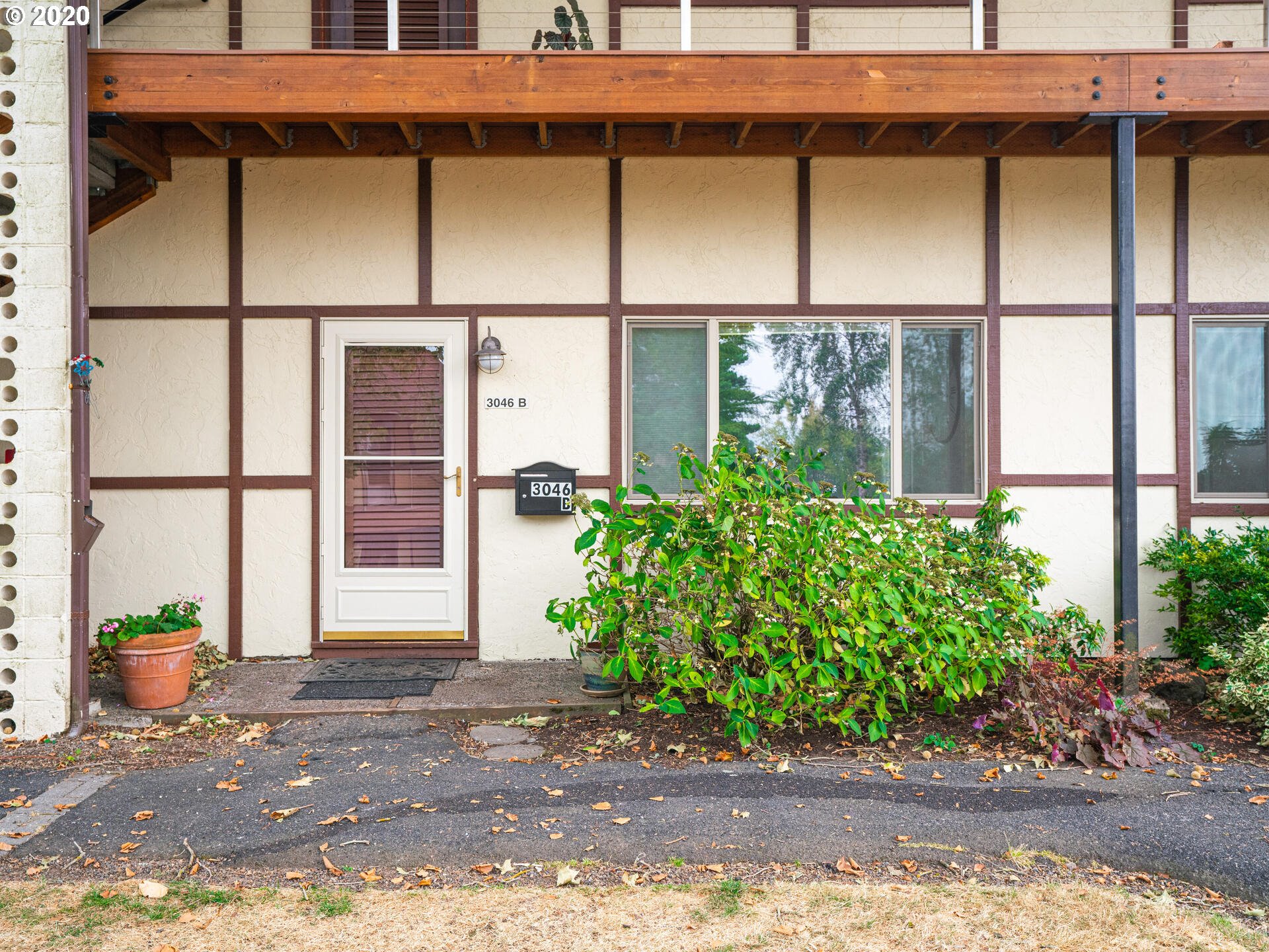 Photo #2: 20299103 Listing 
