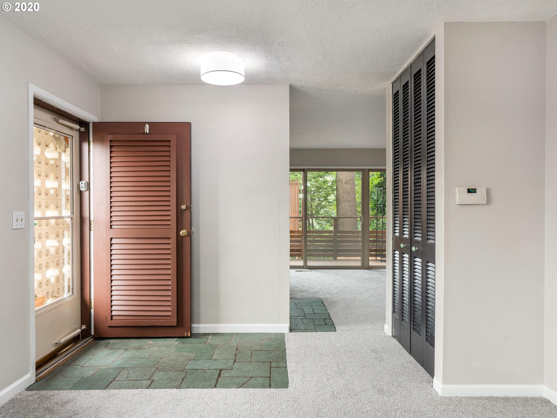 Photo #3: 20299103 Listing 