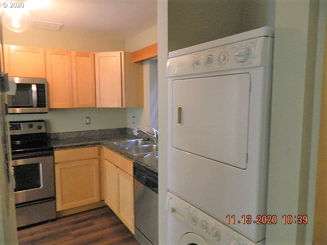 Photo #3: 20304211 Listing 