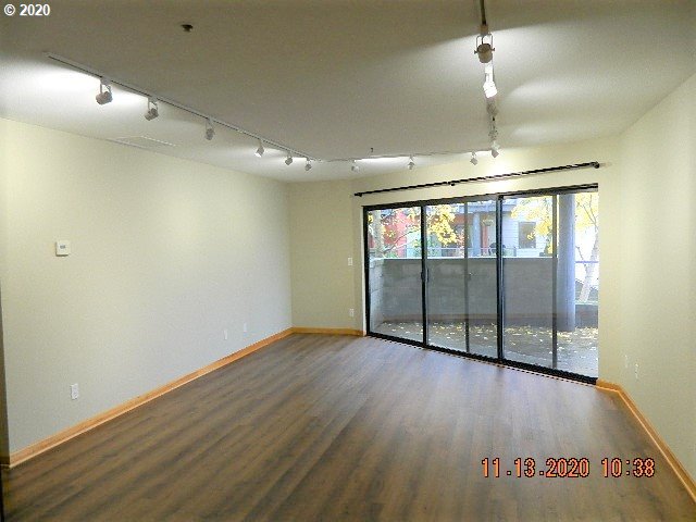 Photo #4: 20304211 Listing 