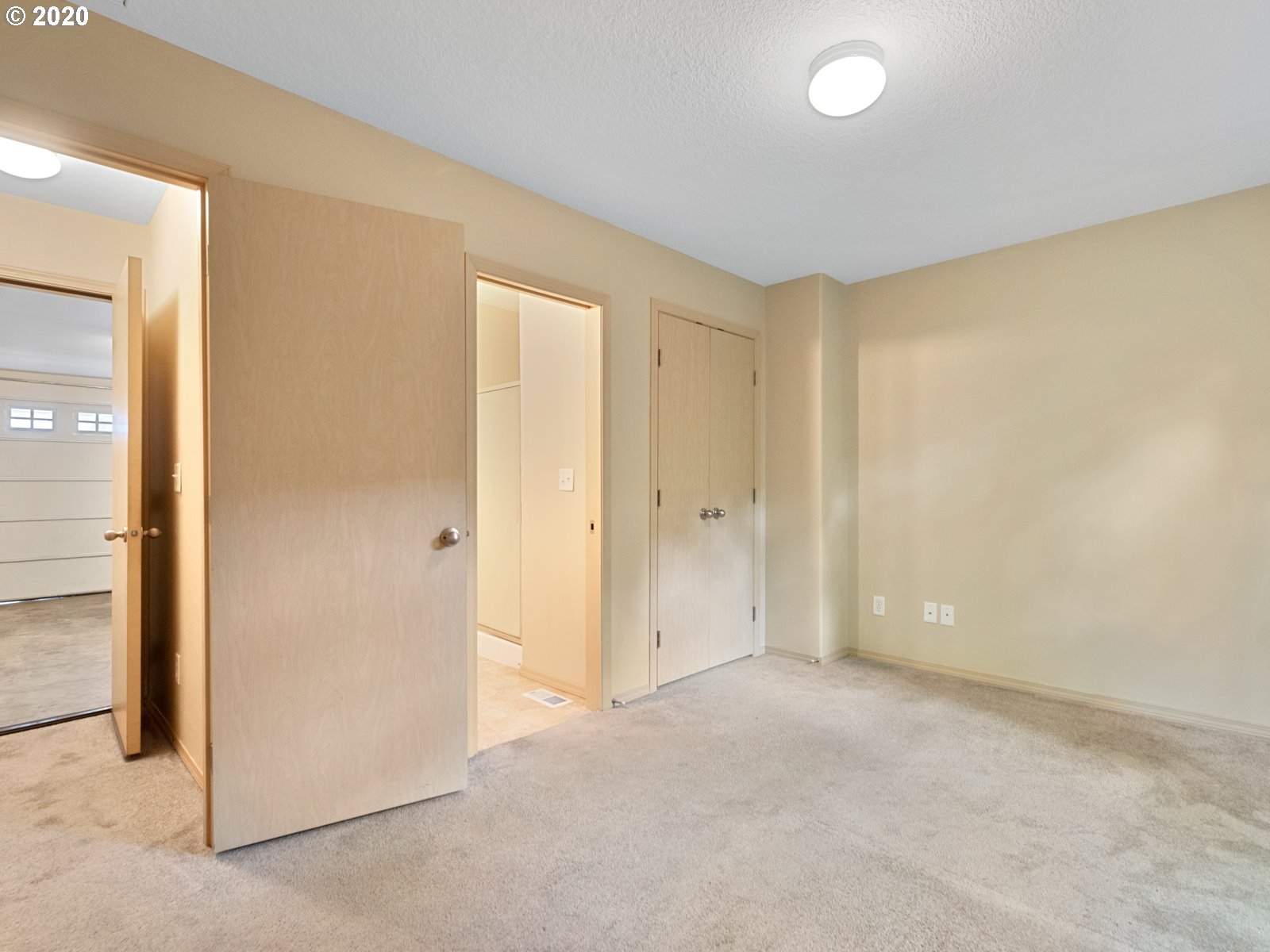 Photo #4: 20304467 Listing 