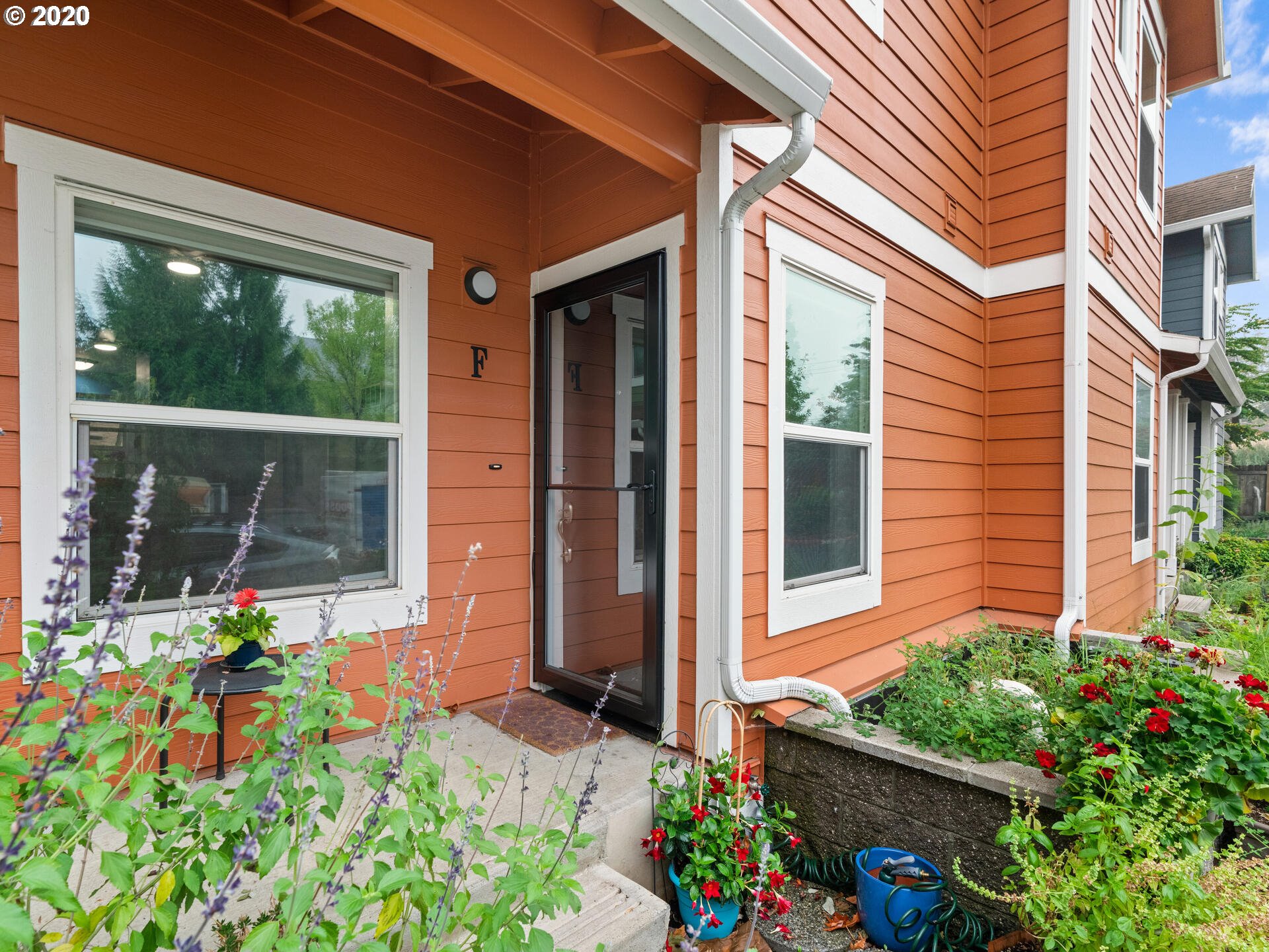 Photo #2: 20316621 Listing 