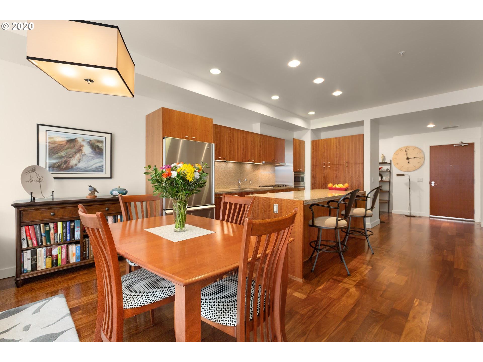Photo #5: 20316770 Listing 