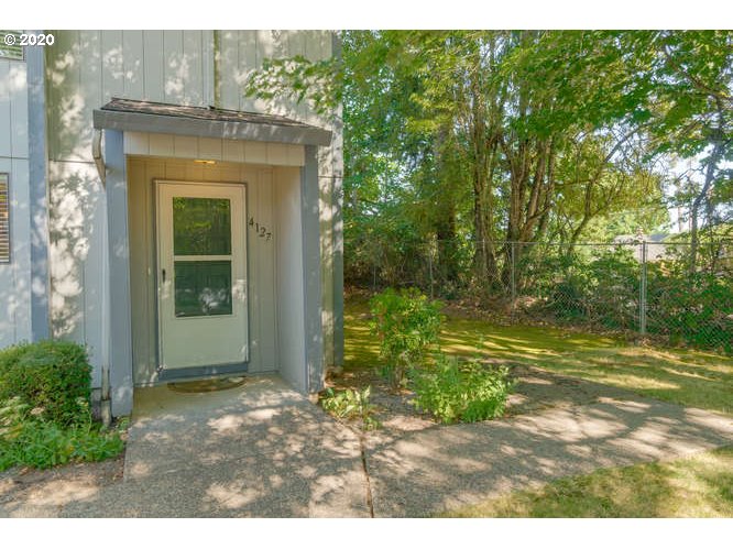 Photo #4: 20322456 Listing 