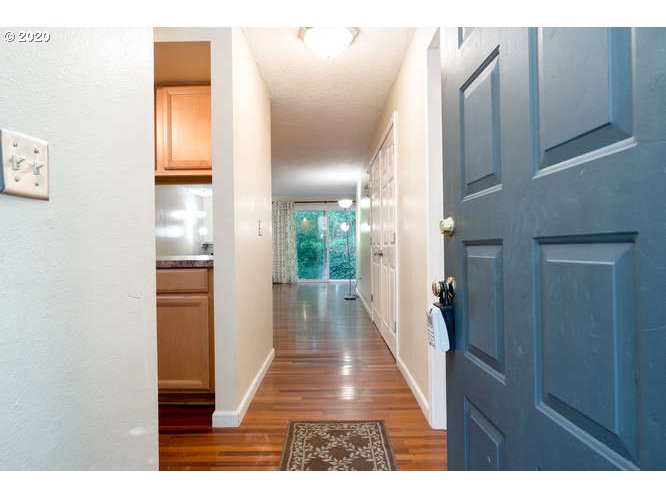 Photo #5: 20322456 Listing 