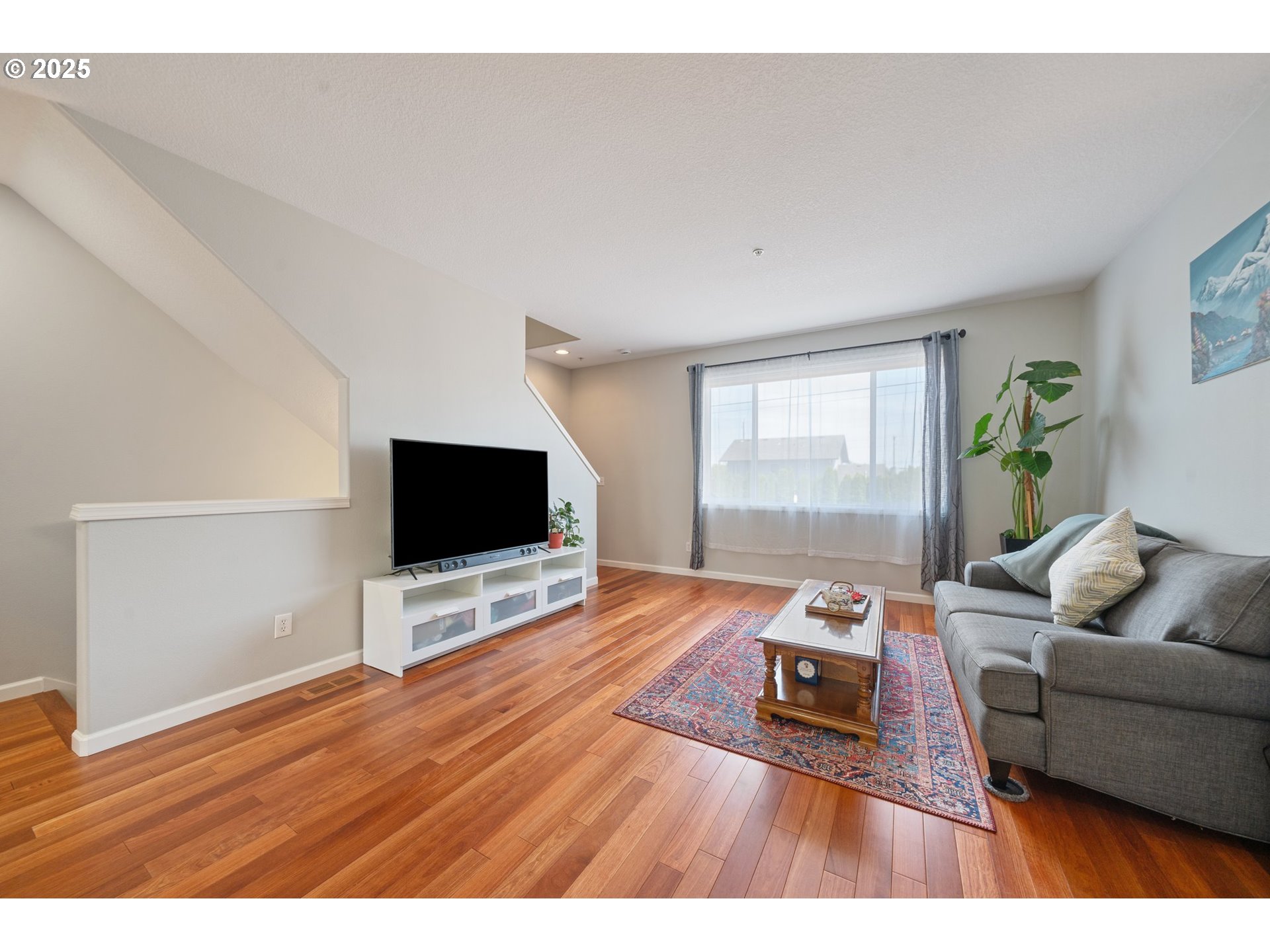 Photo #8: 203225607 Listing: Photo #8