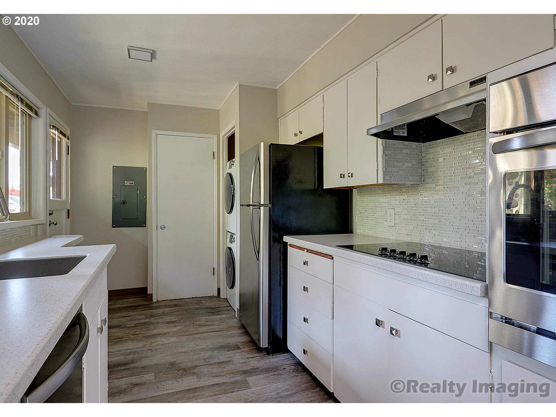 Photo #4: 20329764 Listing 