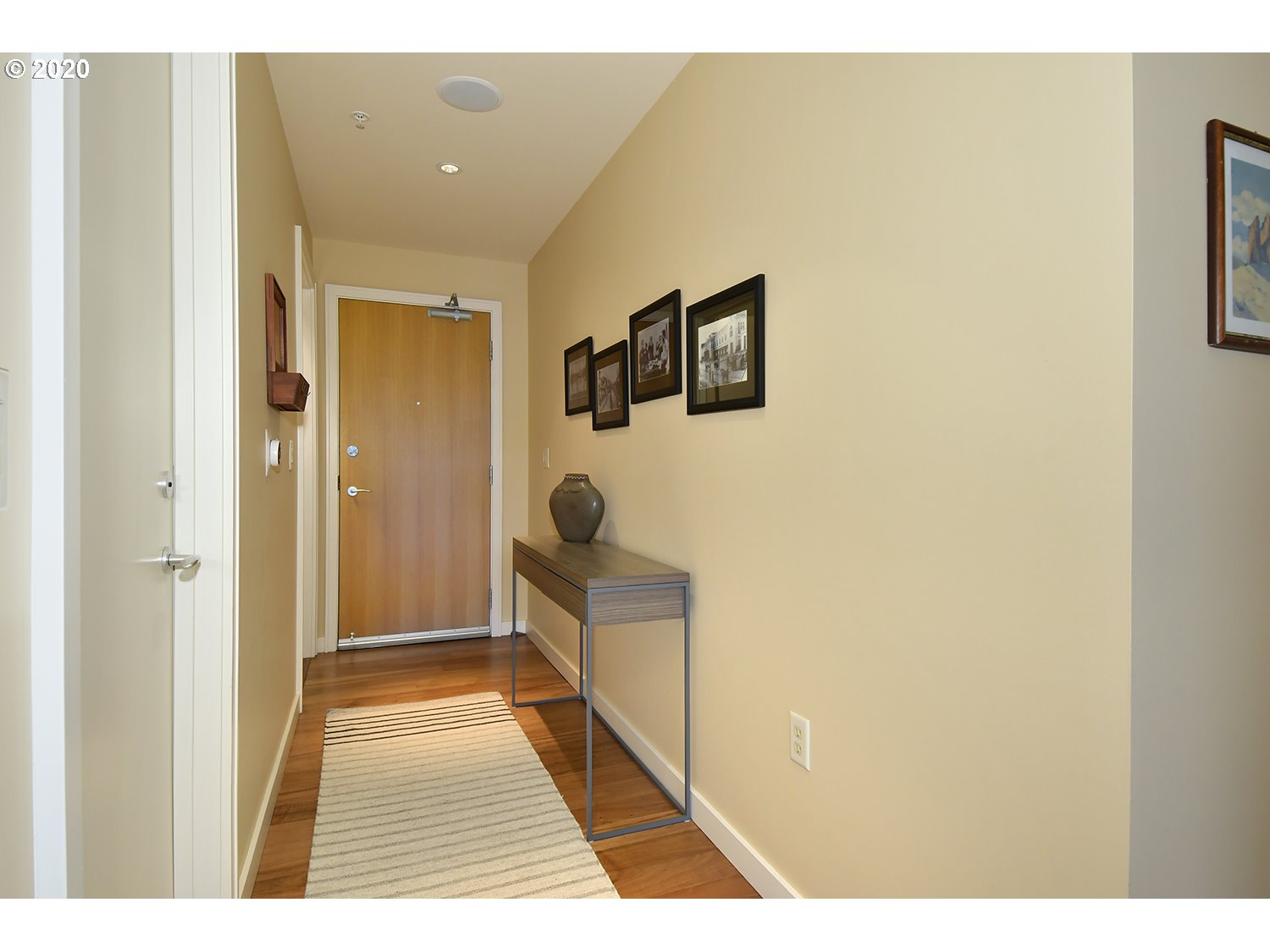 Photo #2: 20334244 Listing 
