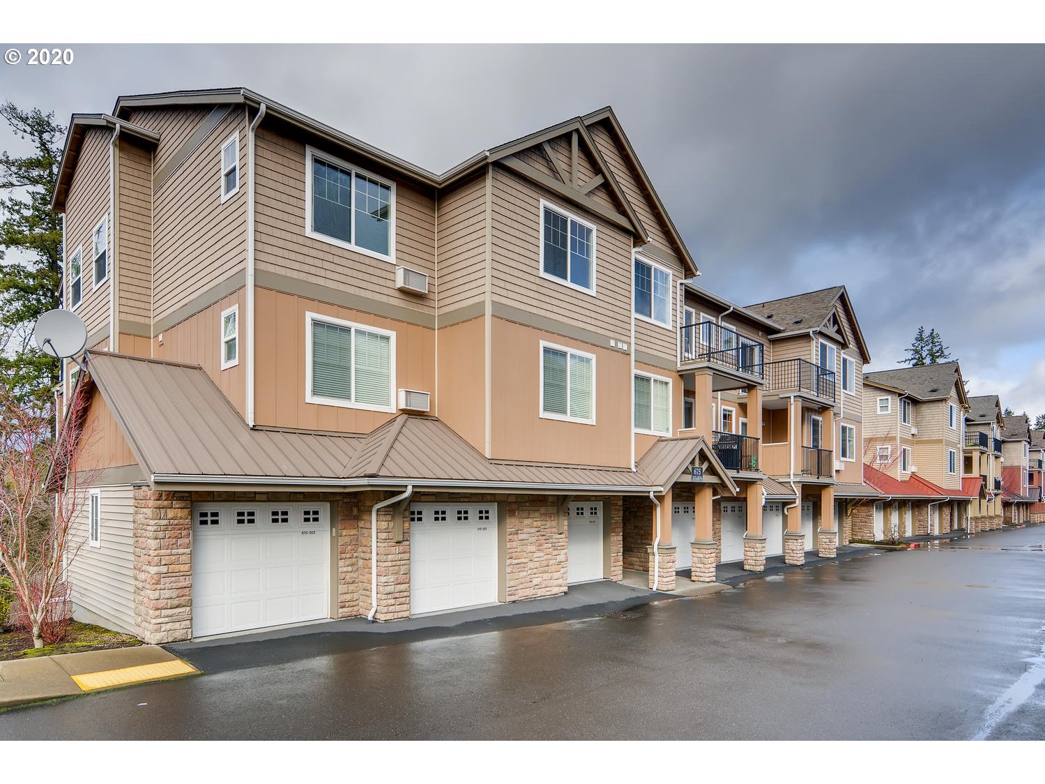 Photo #3: 20337055 Listing 