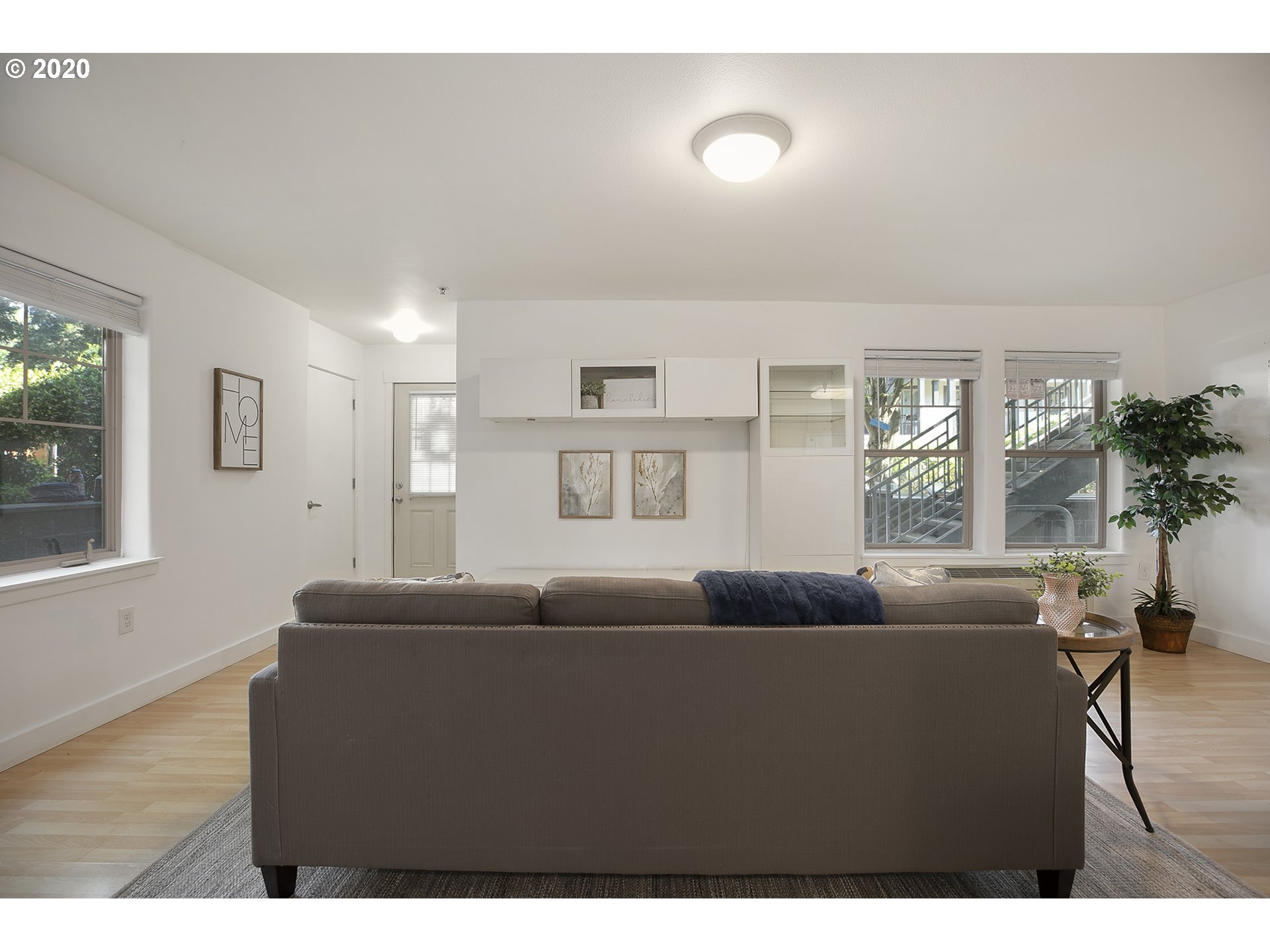 Photo #4: 20338702 Listing 
