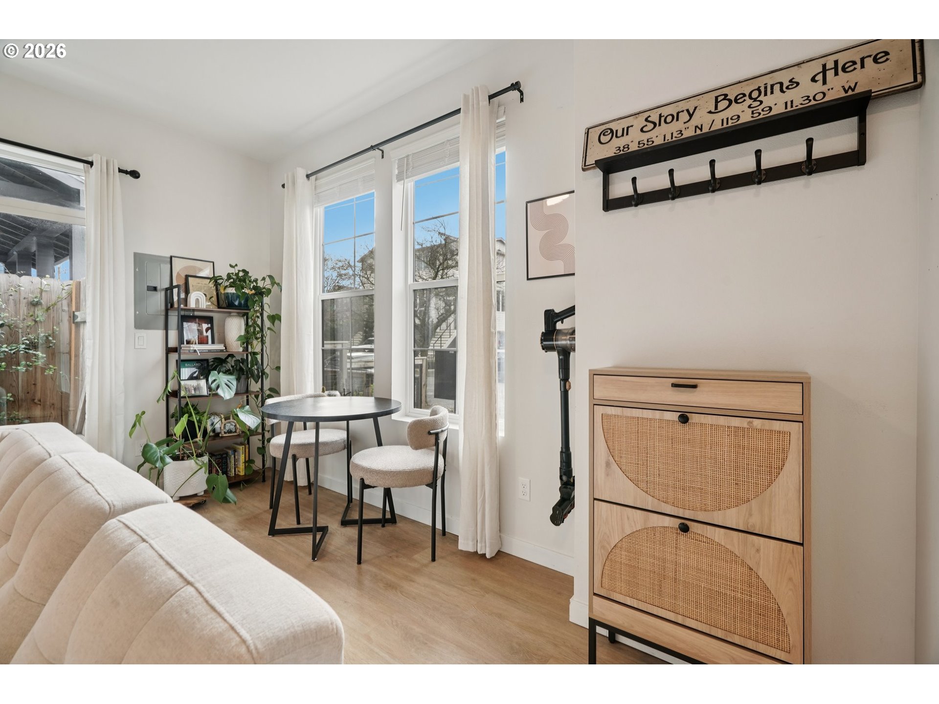 Photo #4: 203467014 Listing: Photo #4