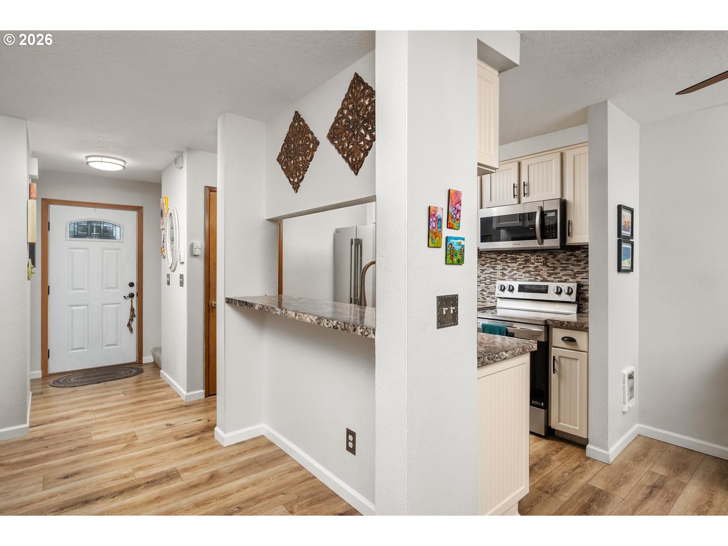 Photo #3: 203484607 Listing: Photo #3