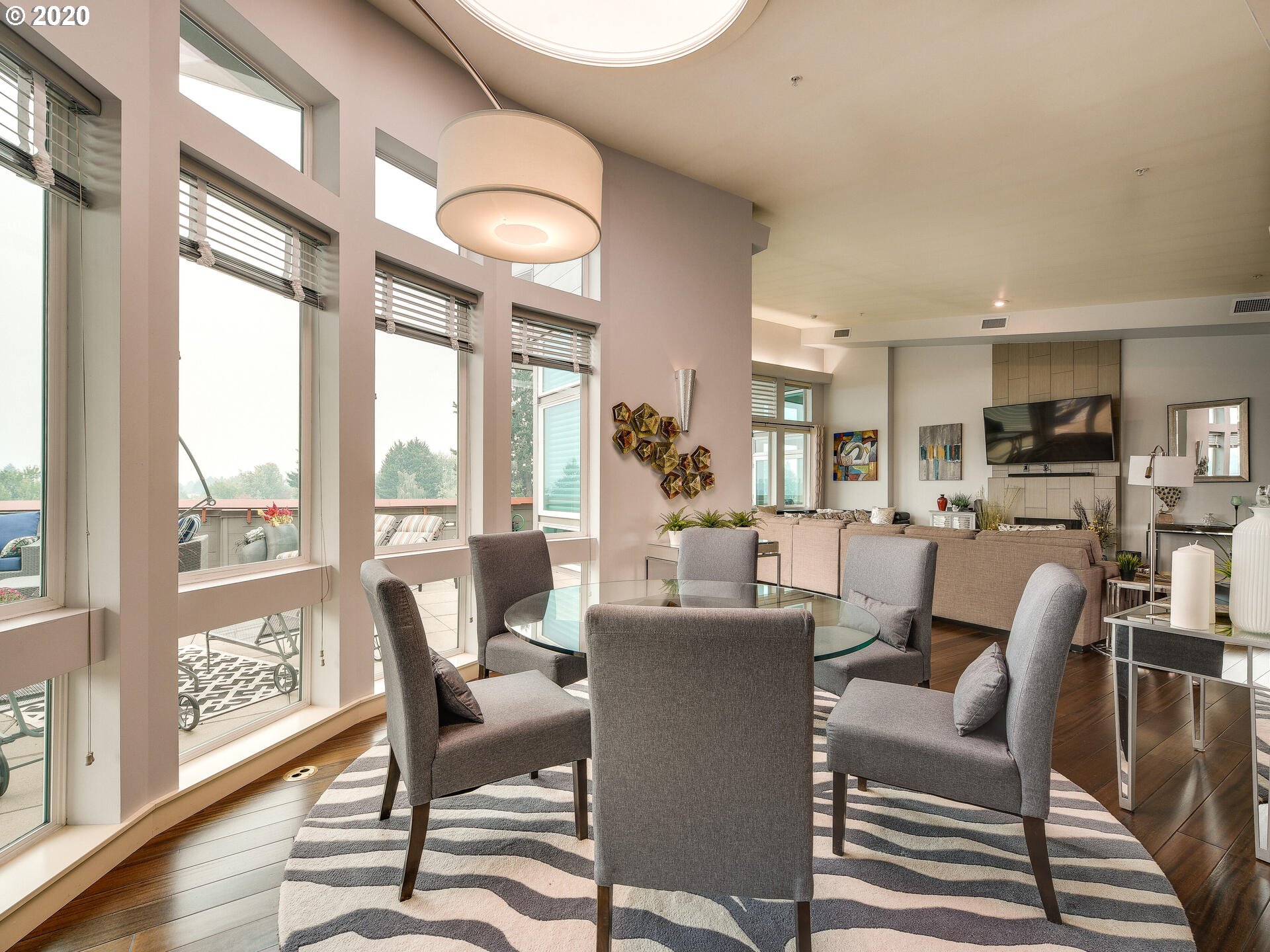 Photo #4: 20349251 Listing 
