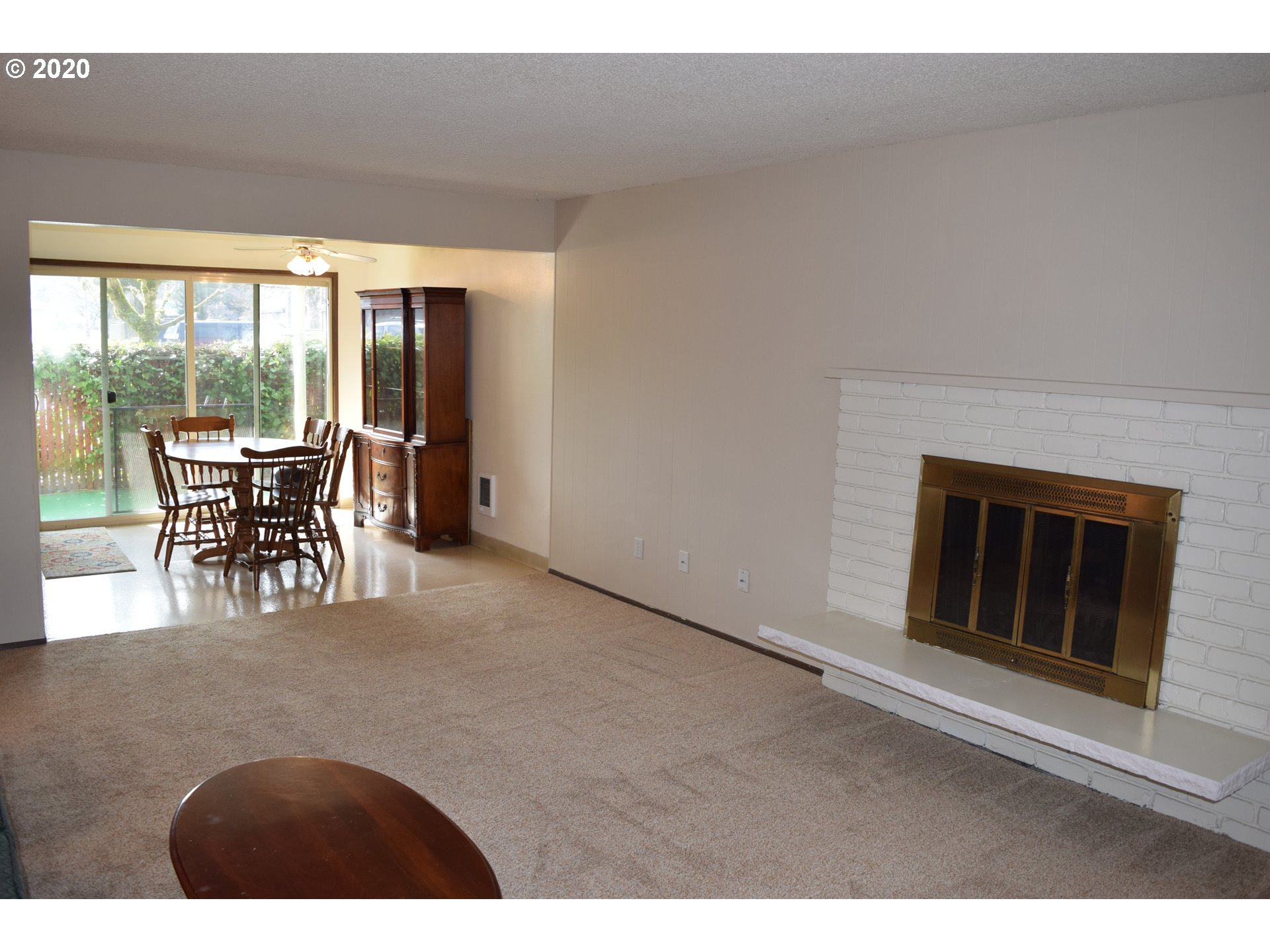 Photo #4: 20354969 Listing 