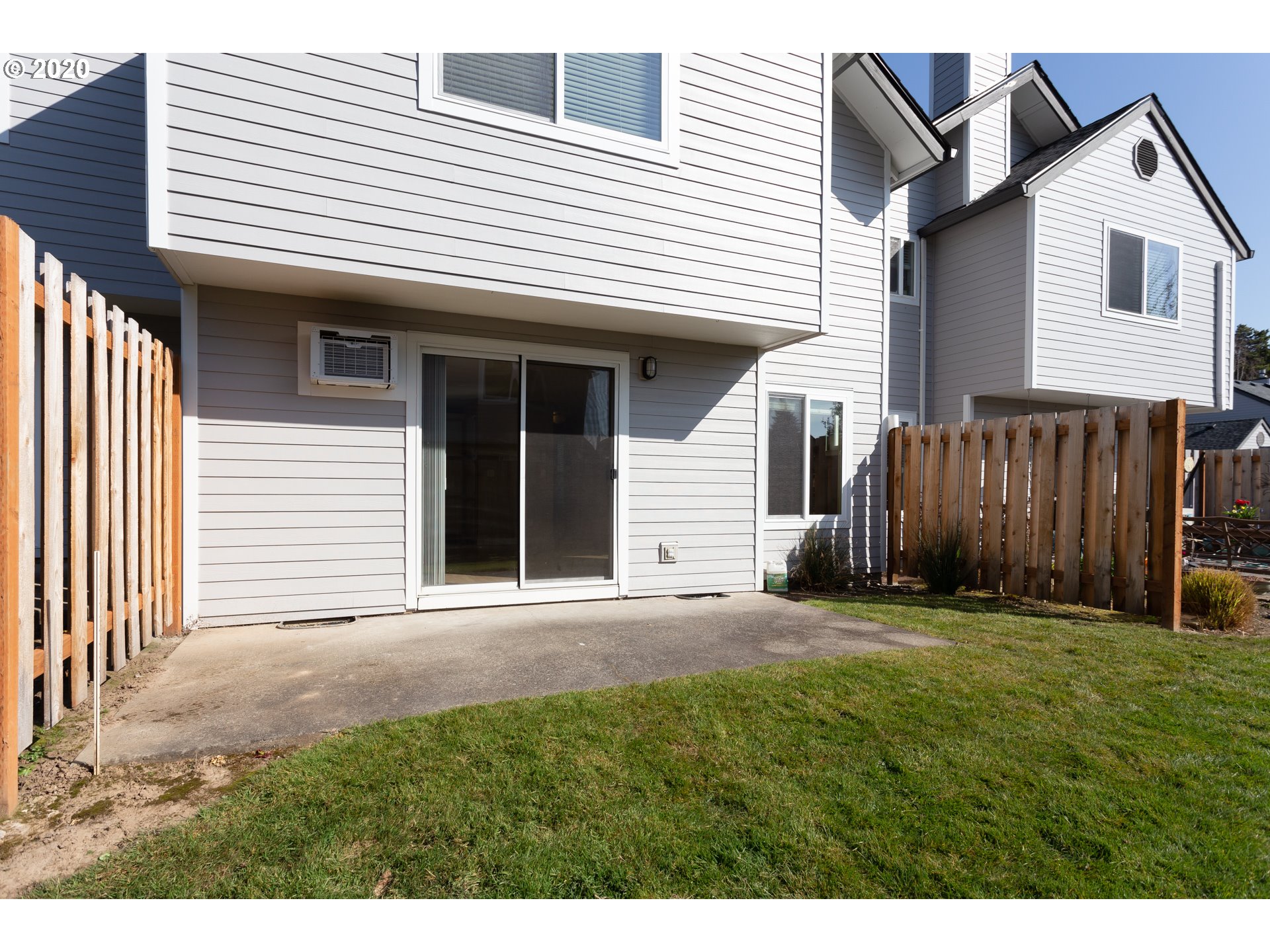 Photo #2: 20356056 Listing 