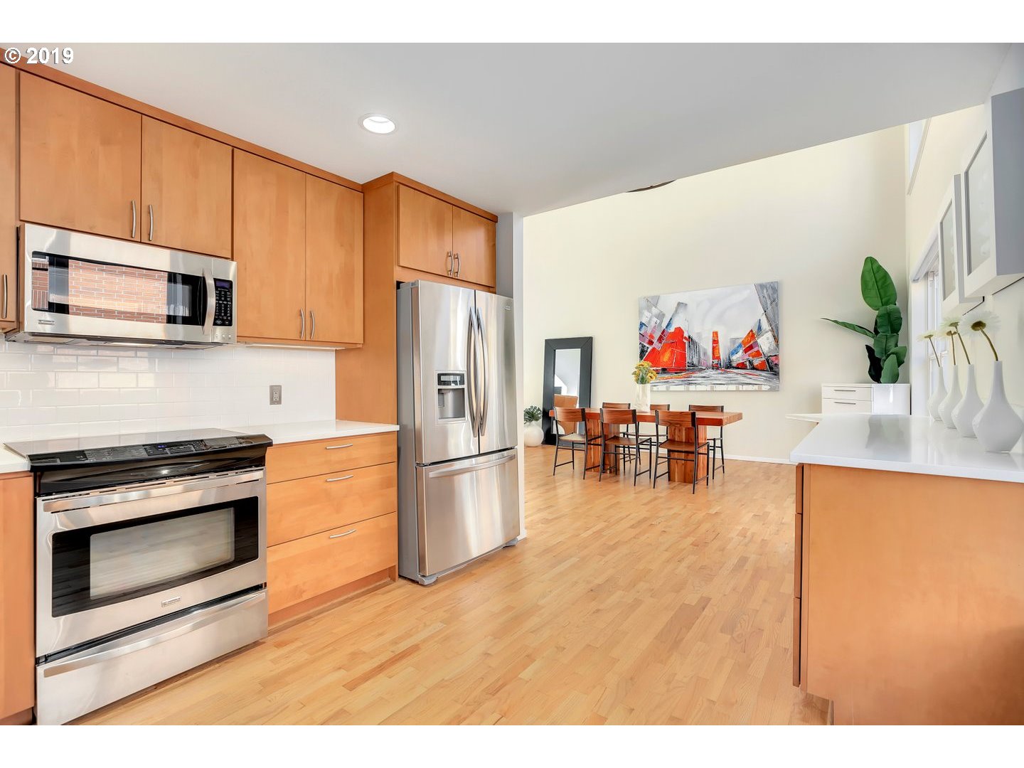 Photo #6: 20359407 Listing 