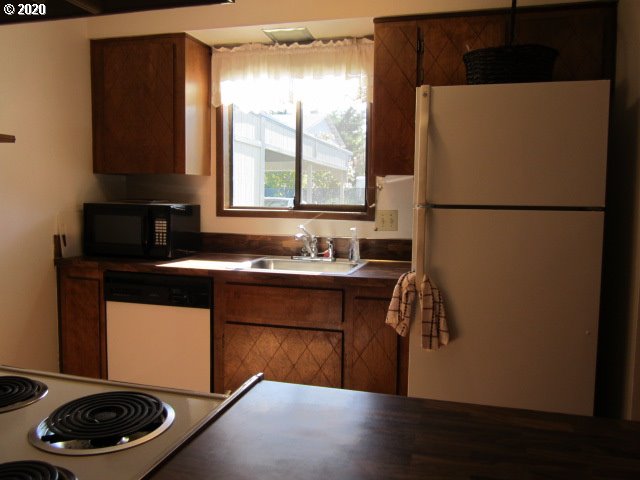 Photo #4: 20361751 Listing 