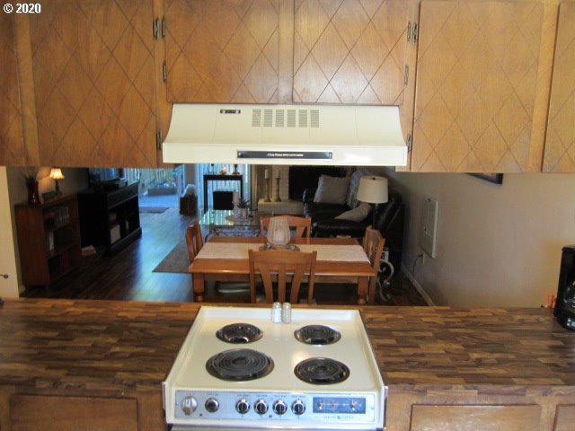 Photo #5: 20361751 Listing 