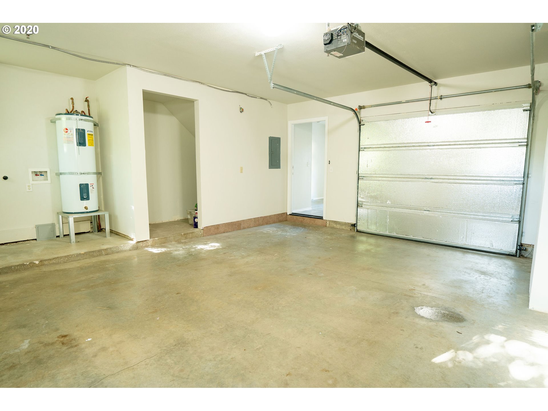 Photo #6: 20367294 Listing 