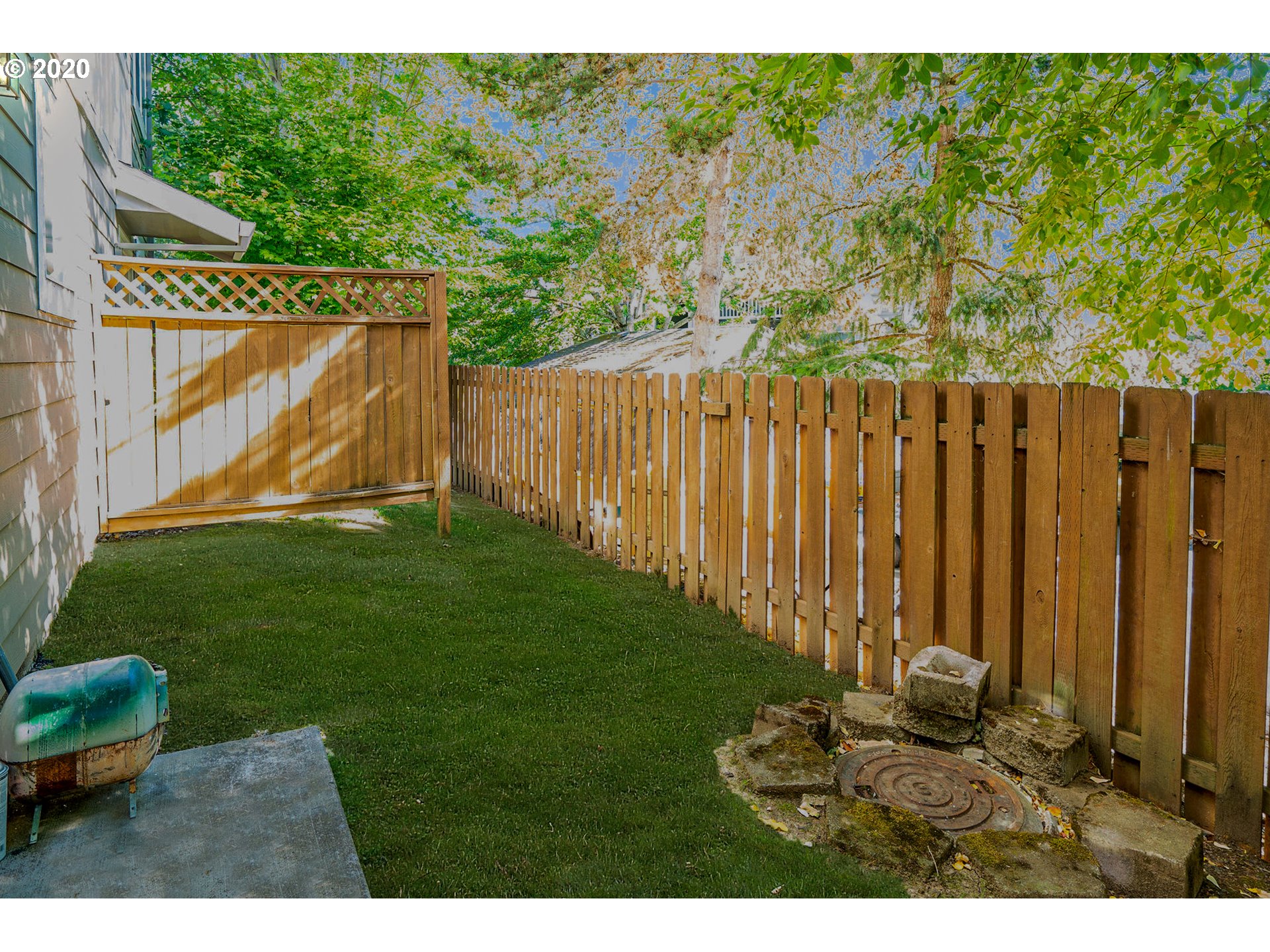 Photo #4: 20367294 Listing 