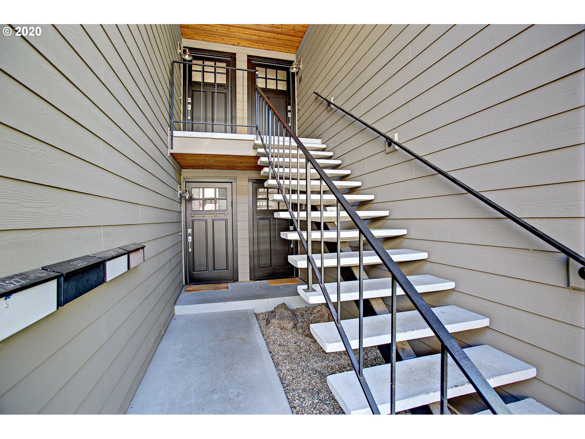 Photo #4: 20371733 Listing 