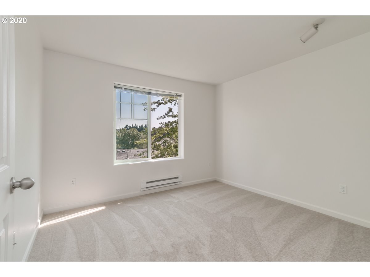 Photo #6: 20373090 Listing 