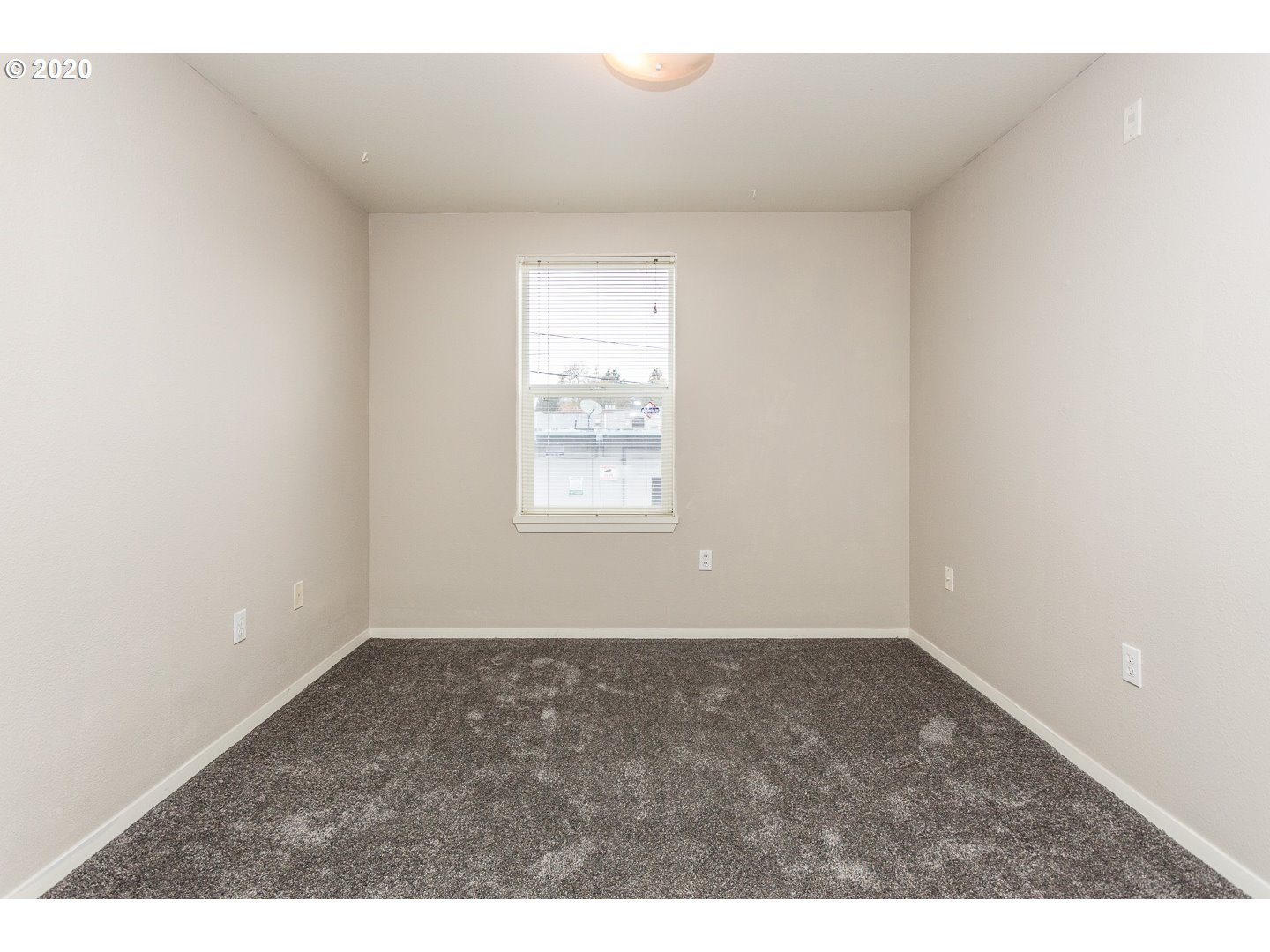 Photo #3: 20376046 Listing 