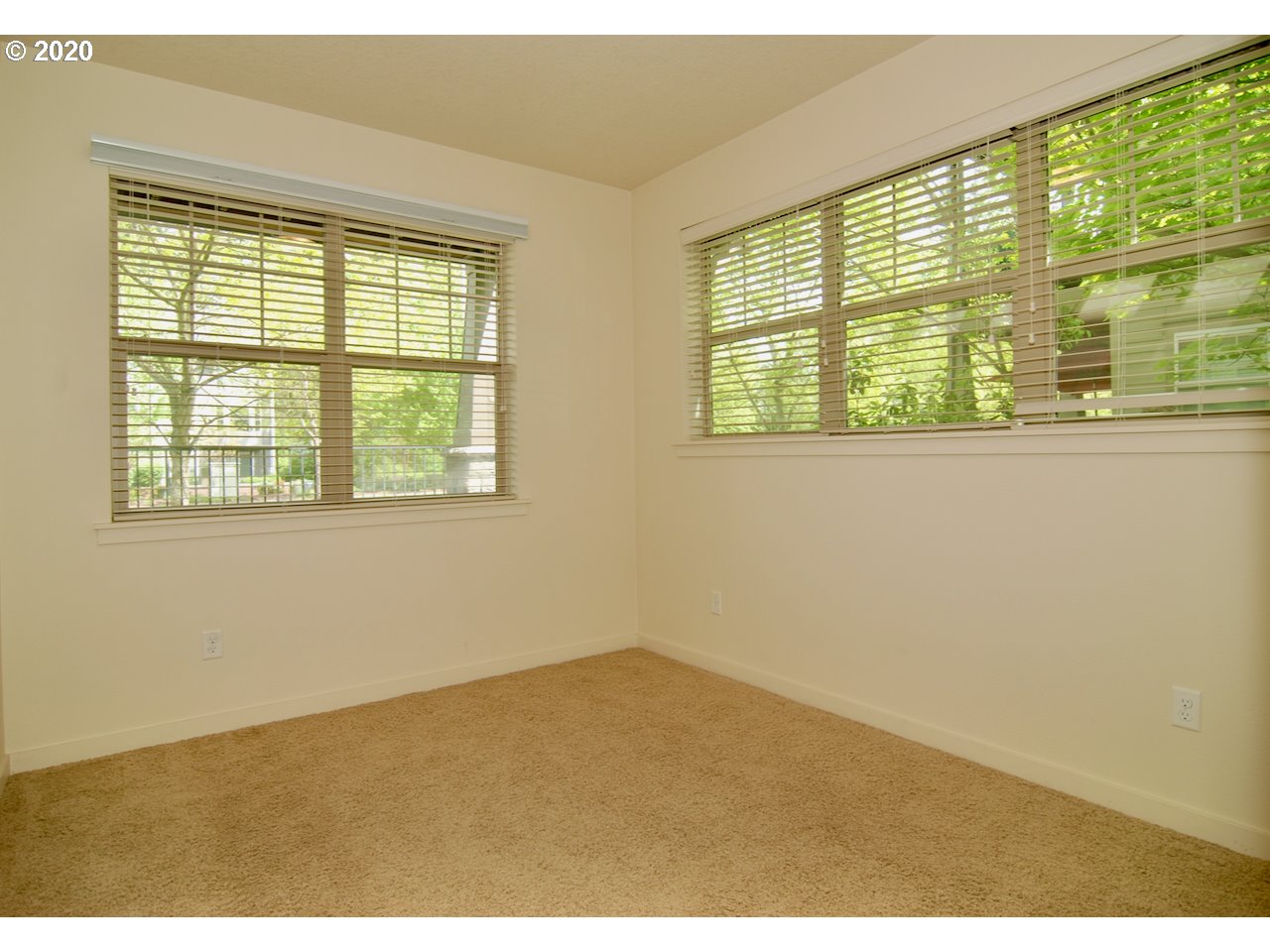 Photo #4: 20377011 Listing 
