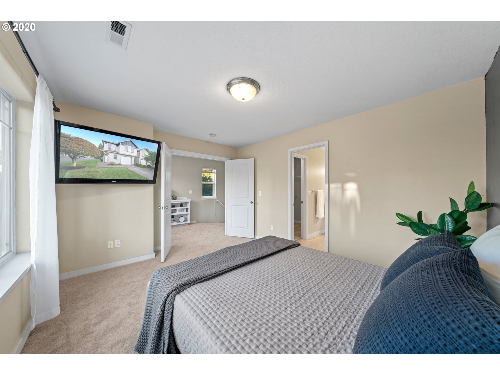 Photo #2: 20380778 Listing 