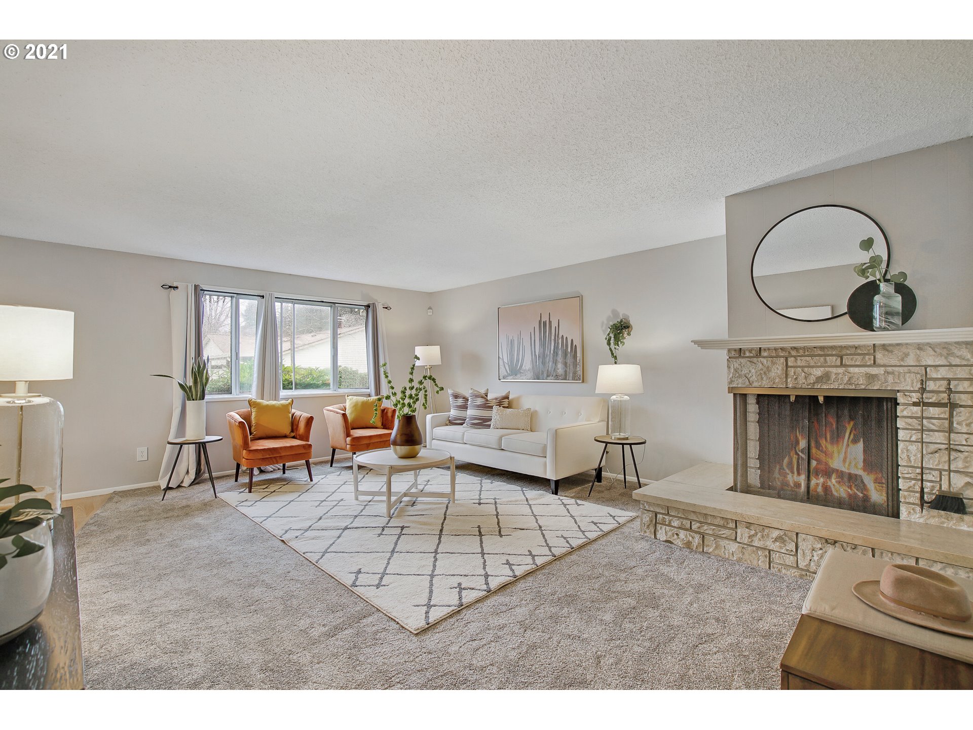 Photo #2: 20381174 Listing 