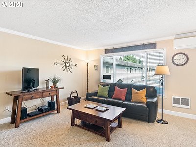 Photo #5: 20382190 Listing 