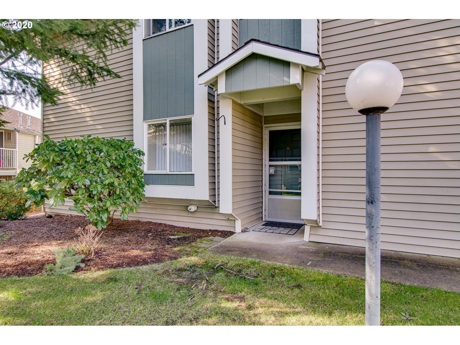Photo #2: 20382477 Listing 