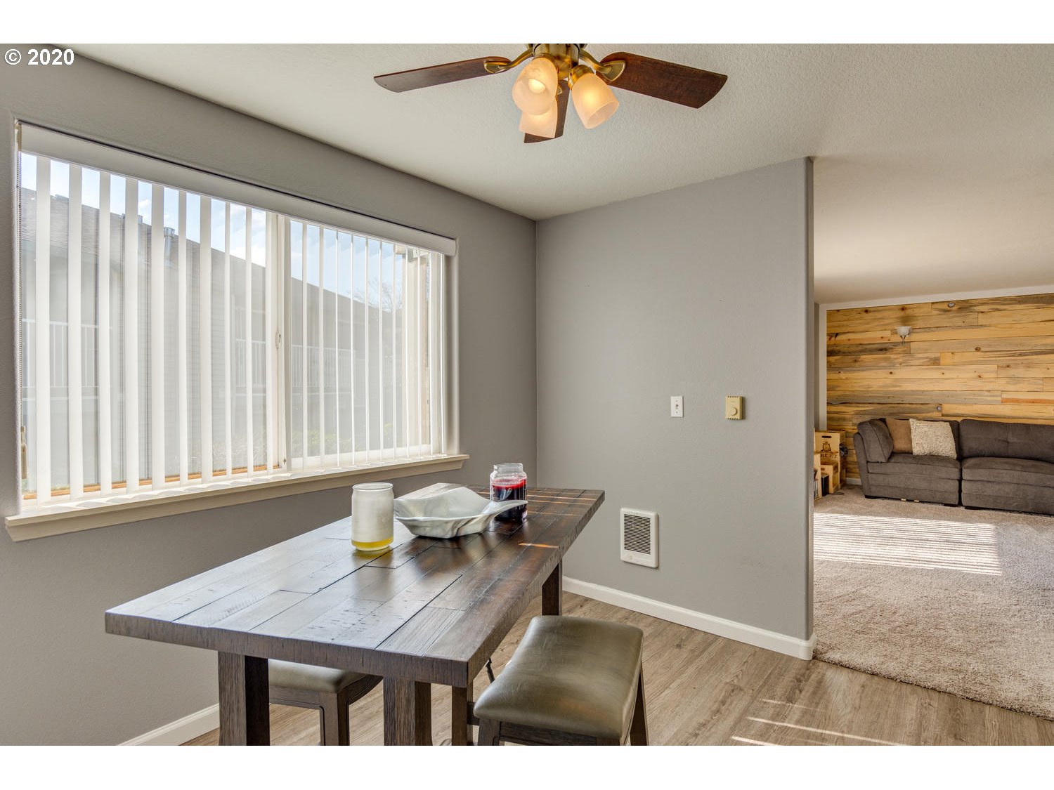 Photo #6: 20382477 Listing 