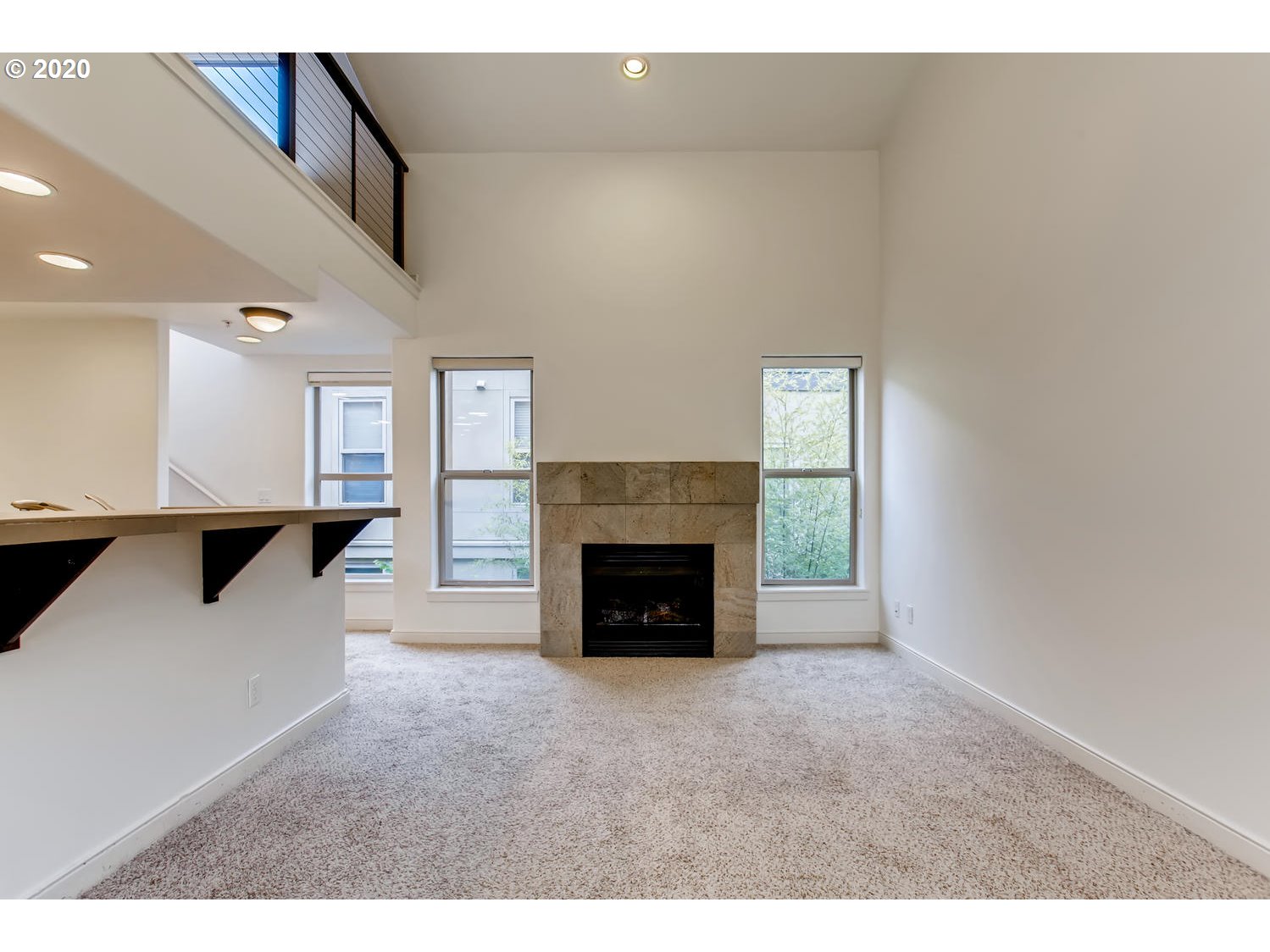 Photo #2: 20382769 Listing 