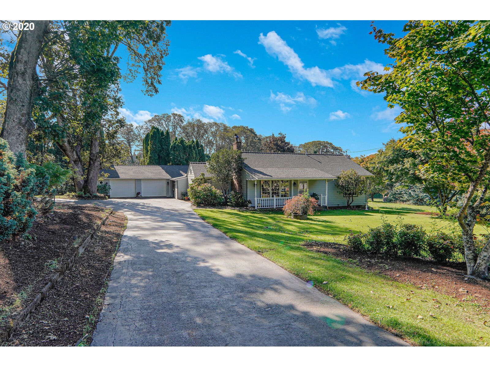 660 Eureka Ave , Silverton, OR 97381 MLS20383129 For Sale 1,499