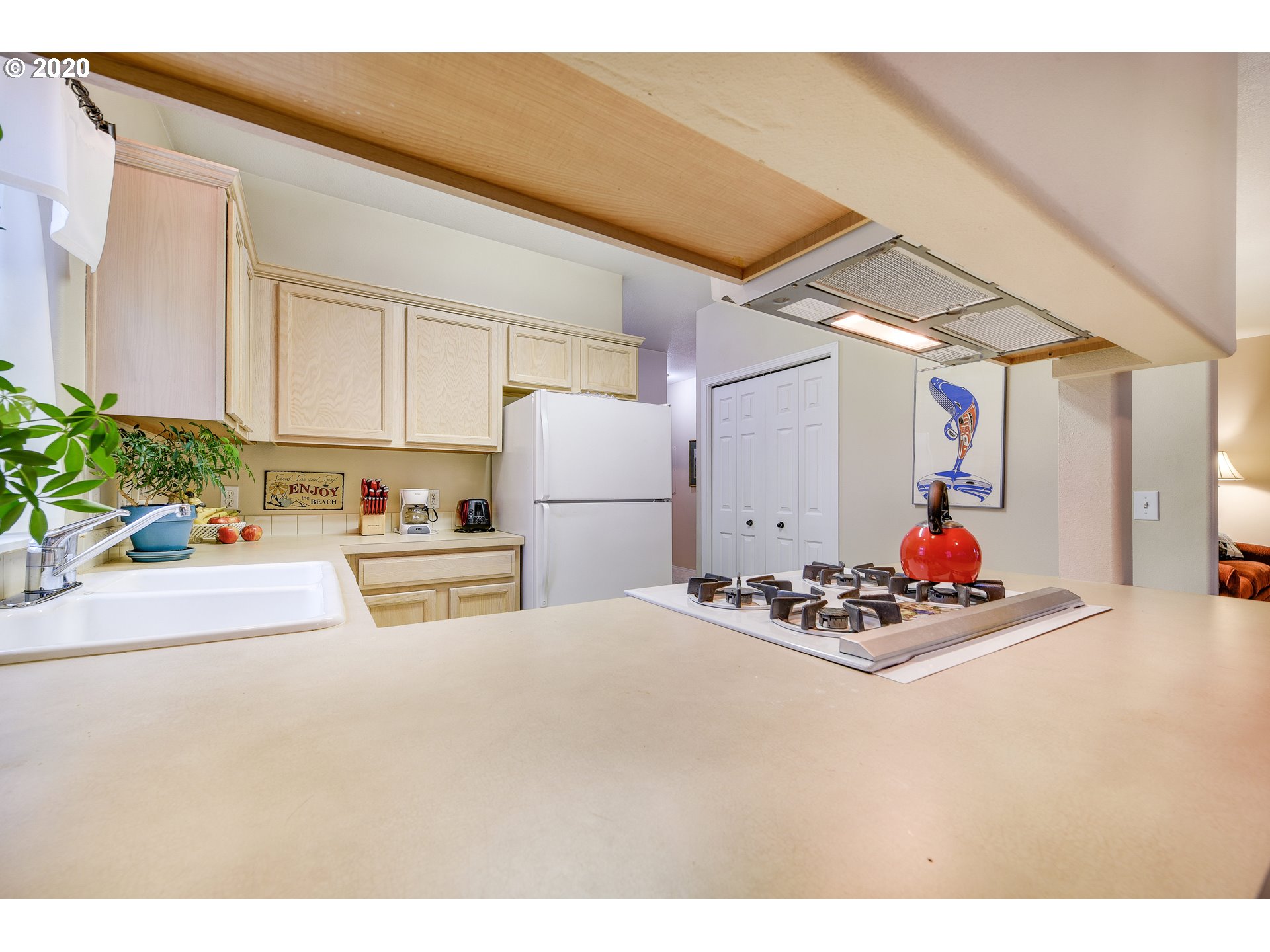 Photo #5: 20383138 Listing 